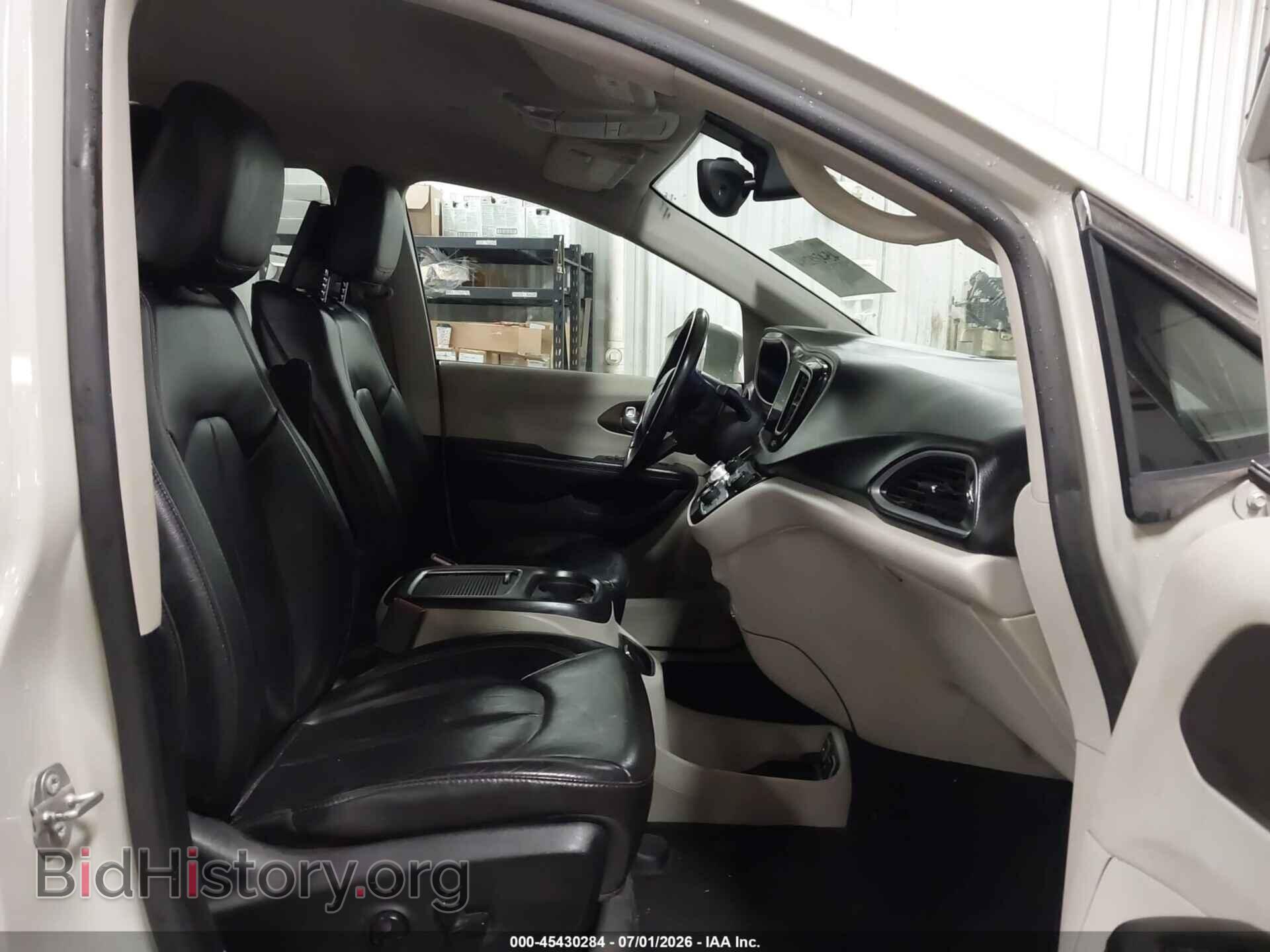 2017 CHRYSLER PACIFICA - VIN: 2C4RC1EG9HR635715 - Photo 5