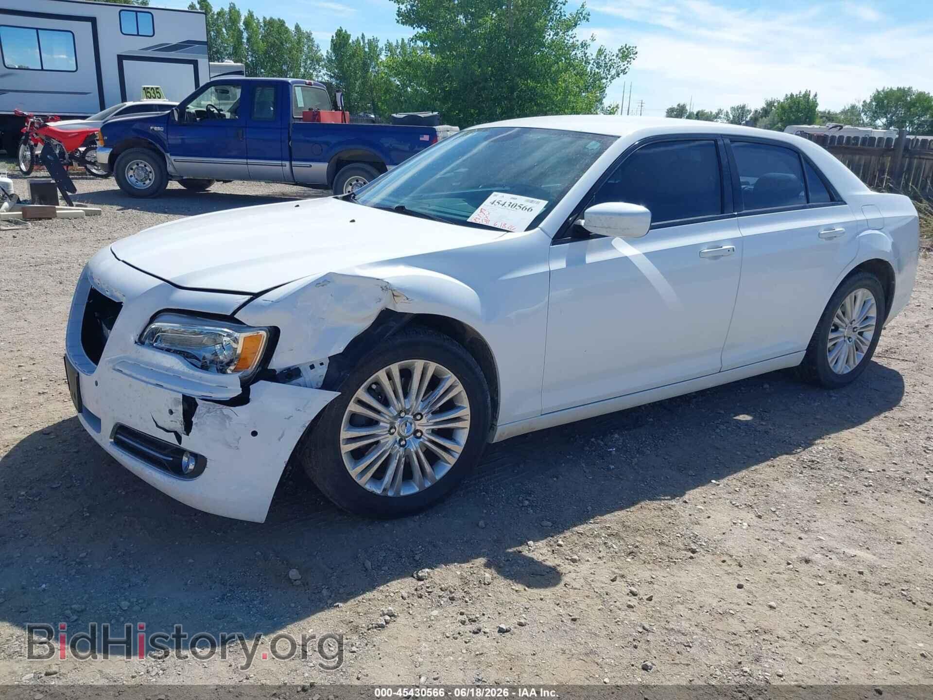 2013 CHRYSLER 300 - VIN: 2C3CCARG7DH585594 - Фото 2