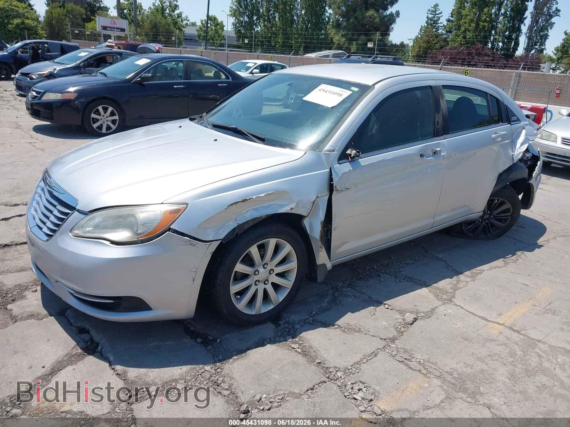 2012 CHRYSLER 200 - VIN: 1C3CCBBB9CN120132 - Фото 2