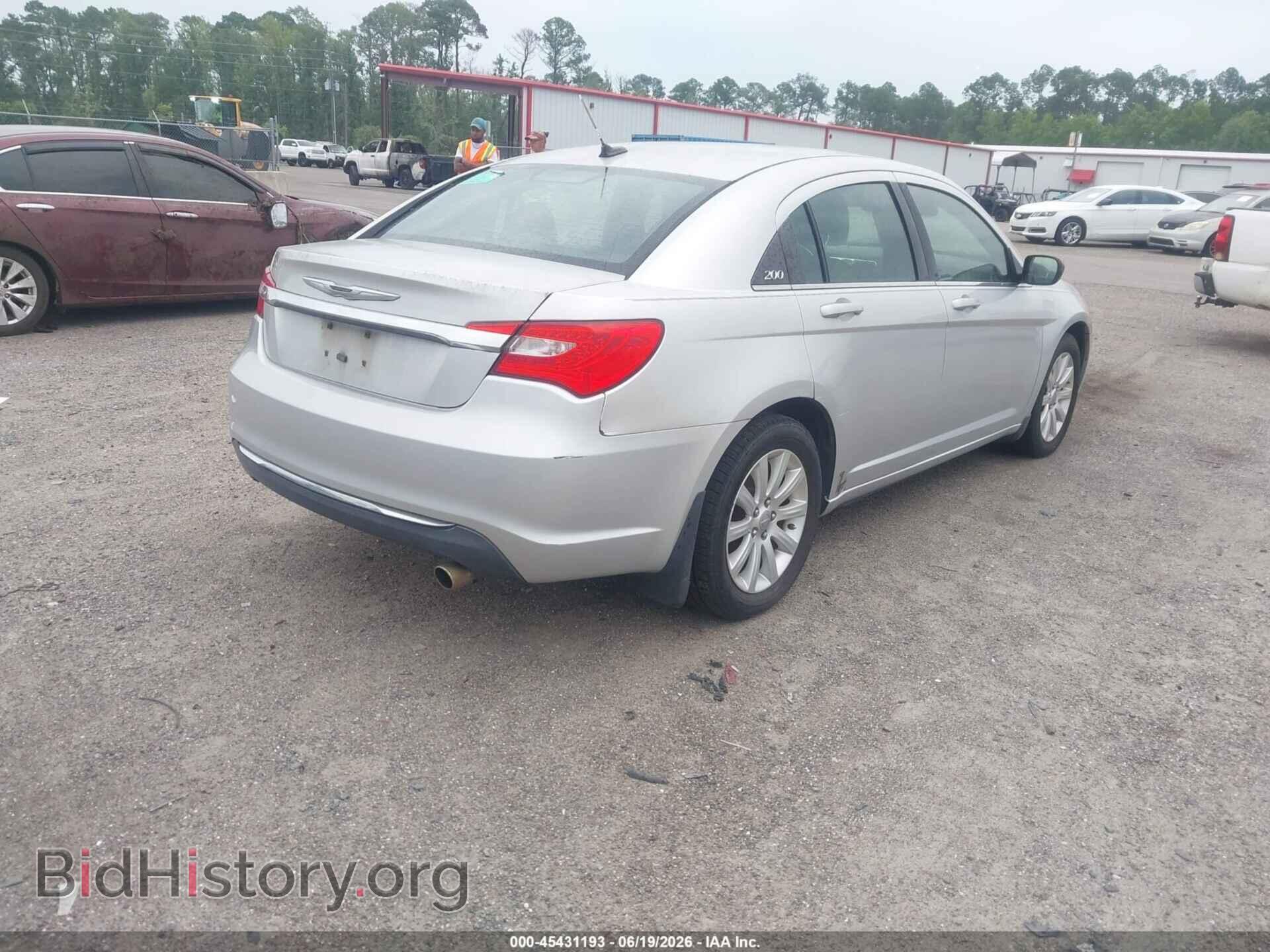 2011 CHRYSLER 200 - VIN: 1C3BC1FB9BN569230 - Фото 4