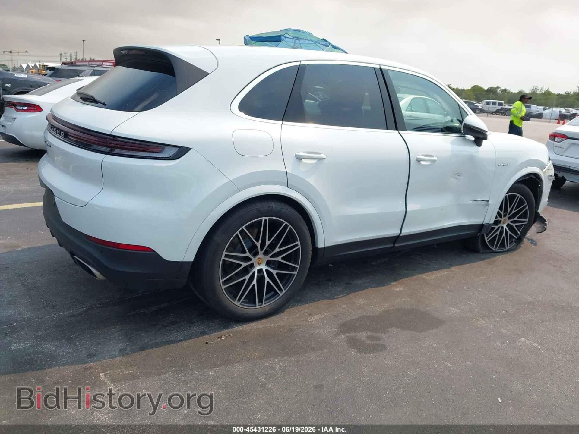 2024 PORSCHE CAYENNE E-HYBRID - VIN: WP1AE2AY5RDA29584 - Фото 4