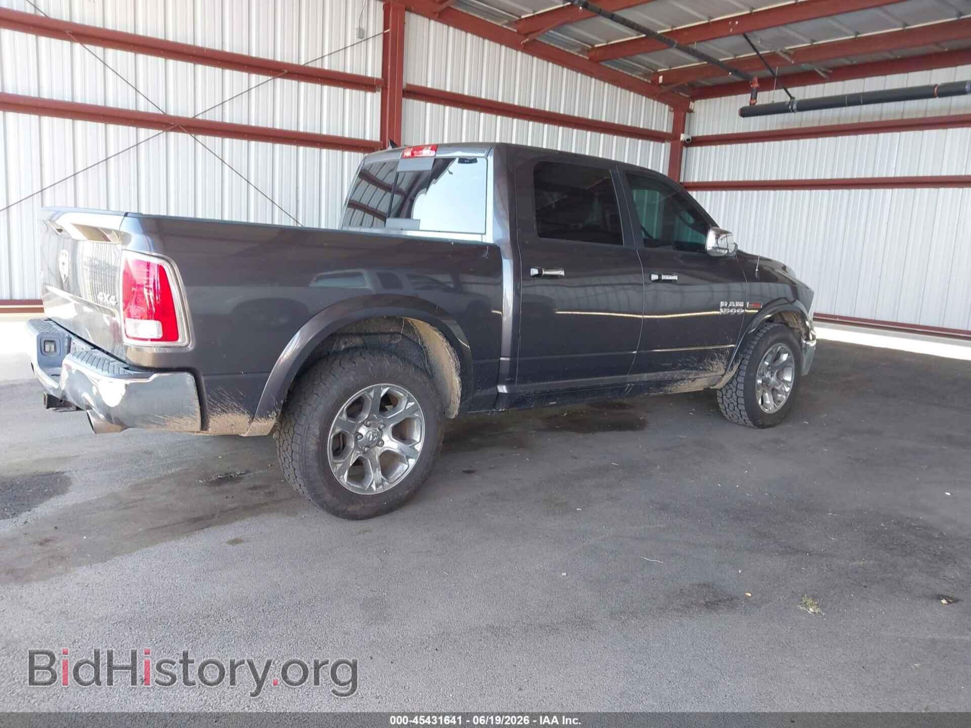 2018 RAM 1500 - VIN: 1C6RR7NM3JS338619 - Фото 4