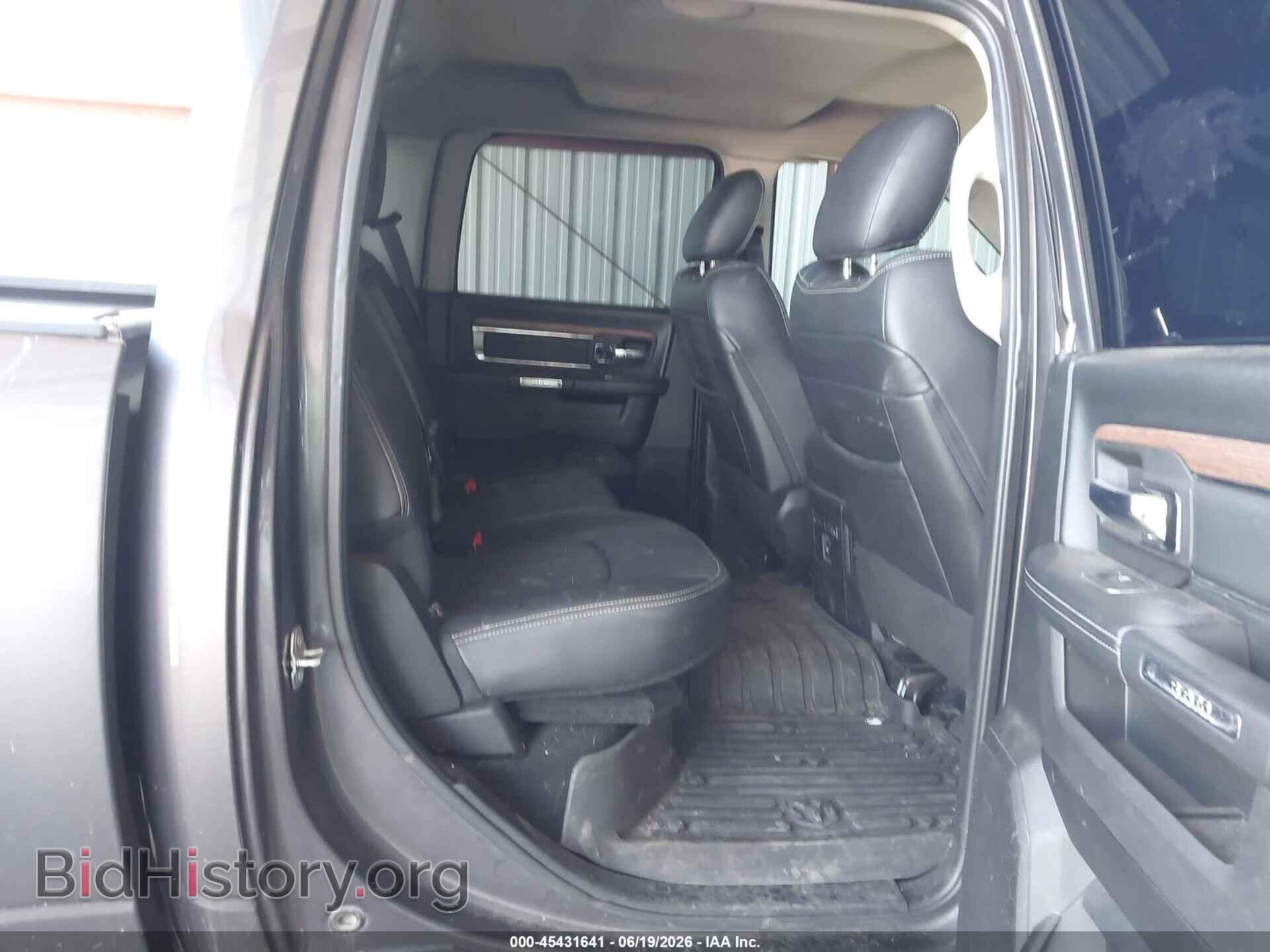 2018 RAM 1500 - VIN: 1C6RR7NM3JS338619 - Фото 8