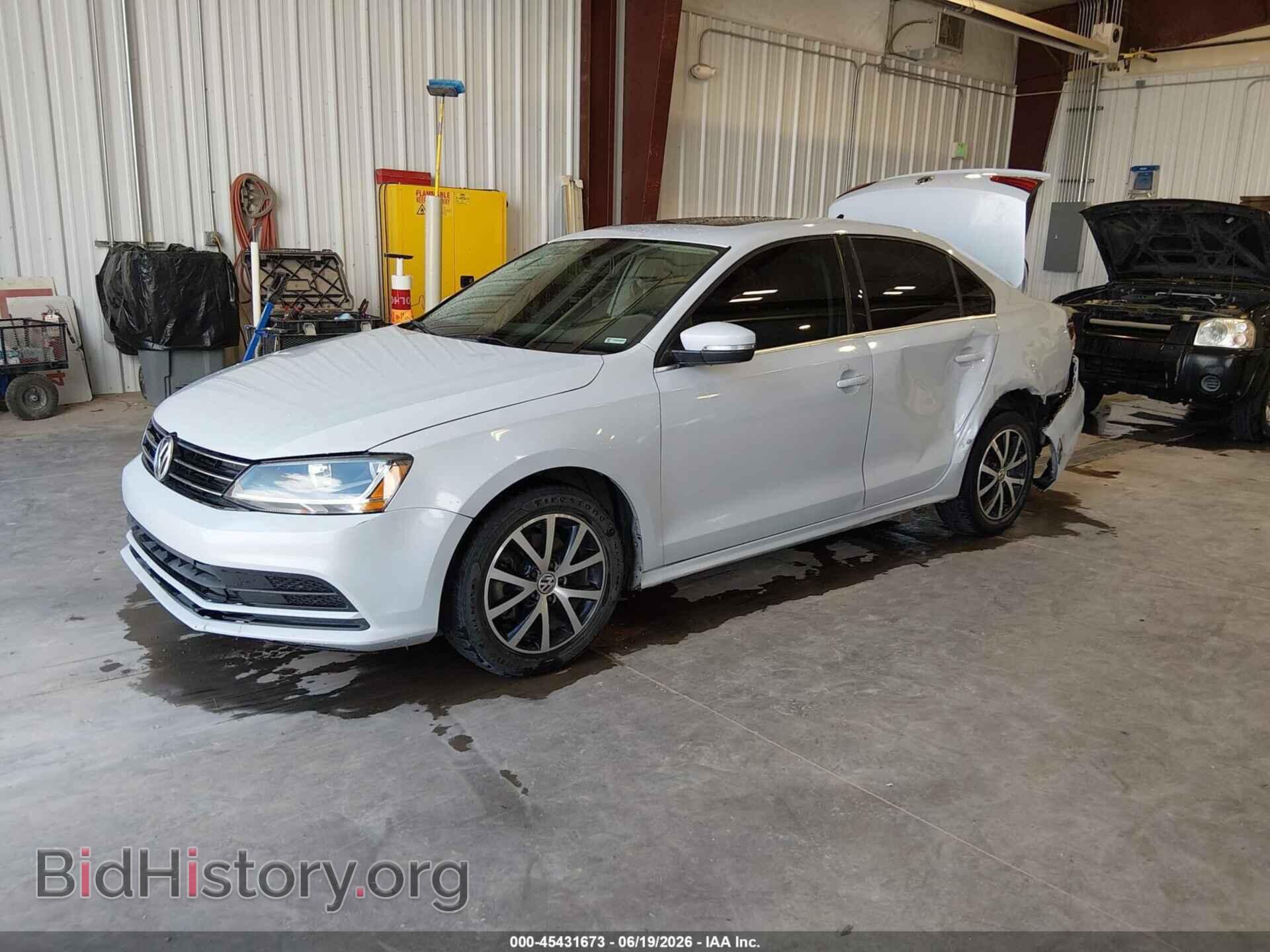 2017 VOLKSWAGEN JETTA - VIN: 3VWDB7AJ6HM346975 - Фото 2