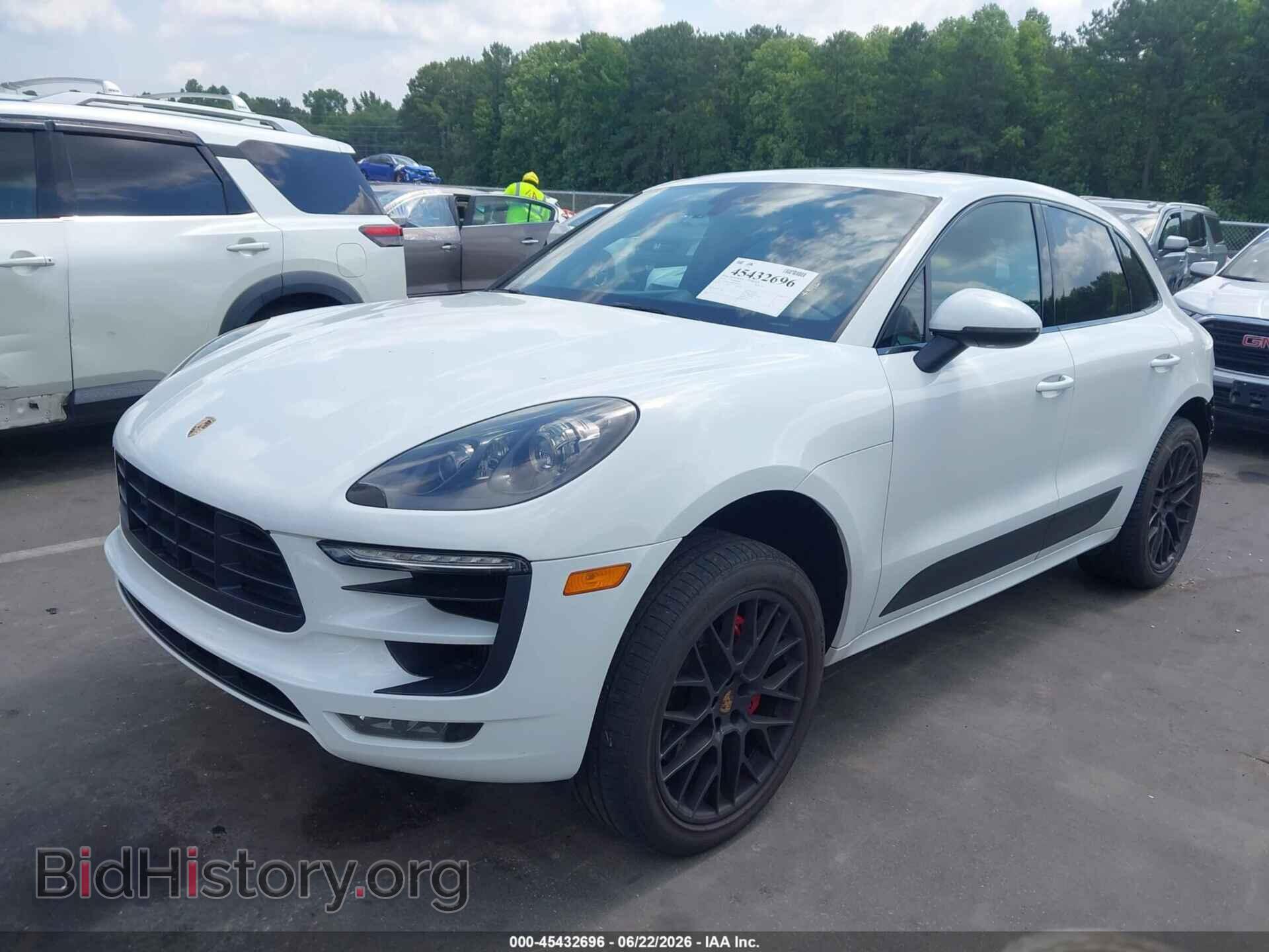 2017 PORSCHE MACAN - VIN: WP1AG2A58HLB50436 - Photo 2