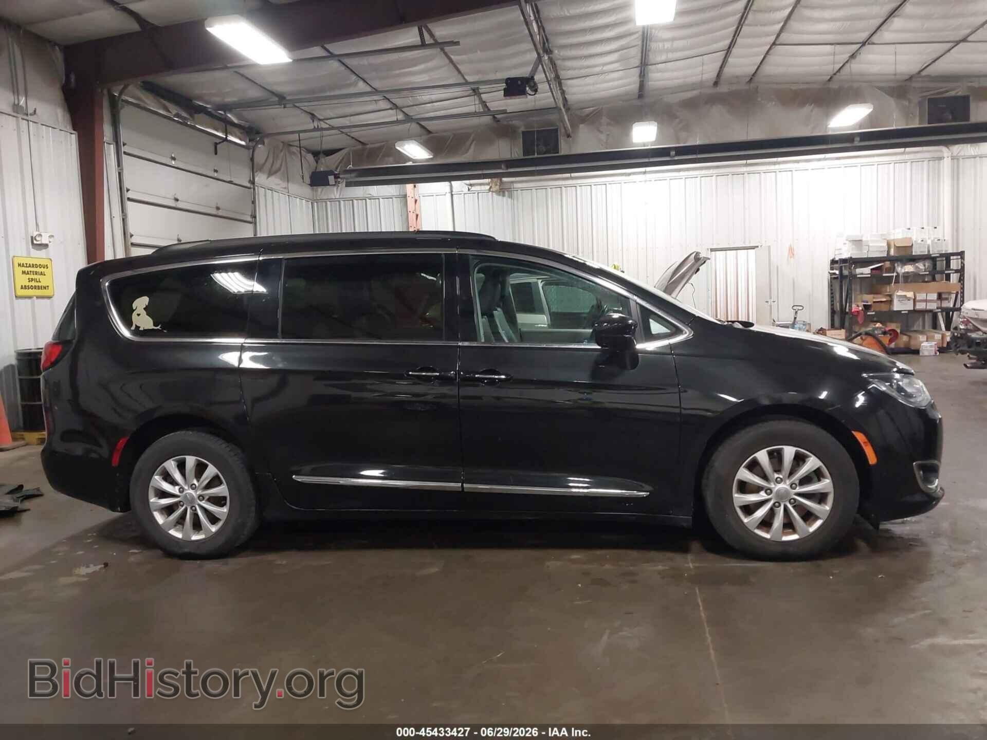 2017 CHRYSLER PACIFICA - VIN: 2C4RC1BG1HR763502 - Photo 13