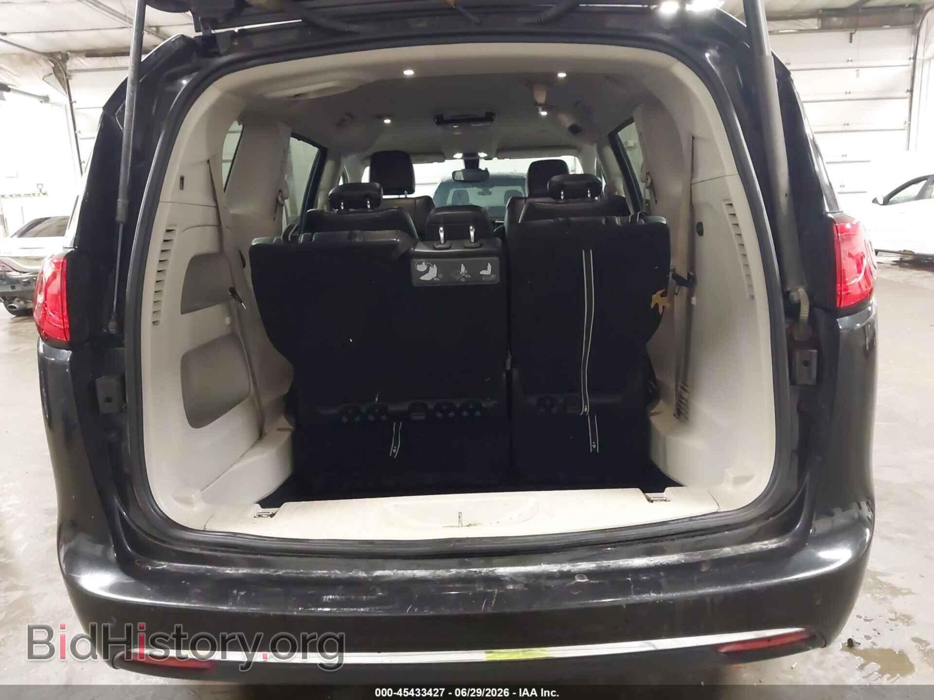 2017 CHRYSLER PACIFICA - VIN: 2C4RC1BG1HR763502 - Photo 17