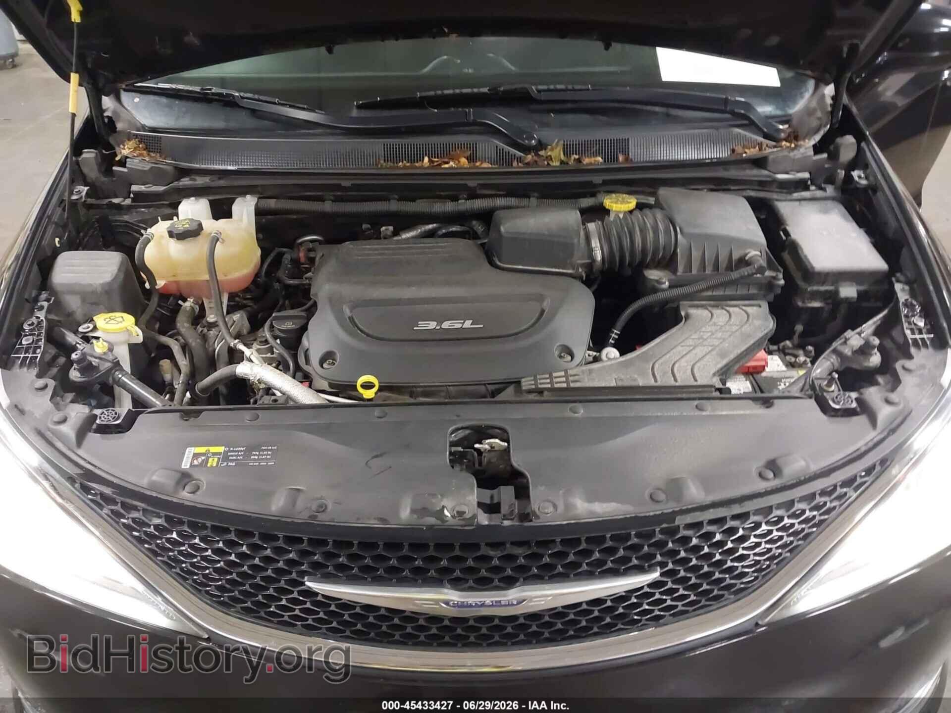 2017 CHRYSLER PACIFICA - VIN: 2C4RC1BG1HR763502 - Photo 10
