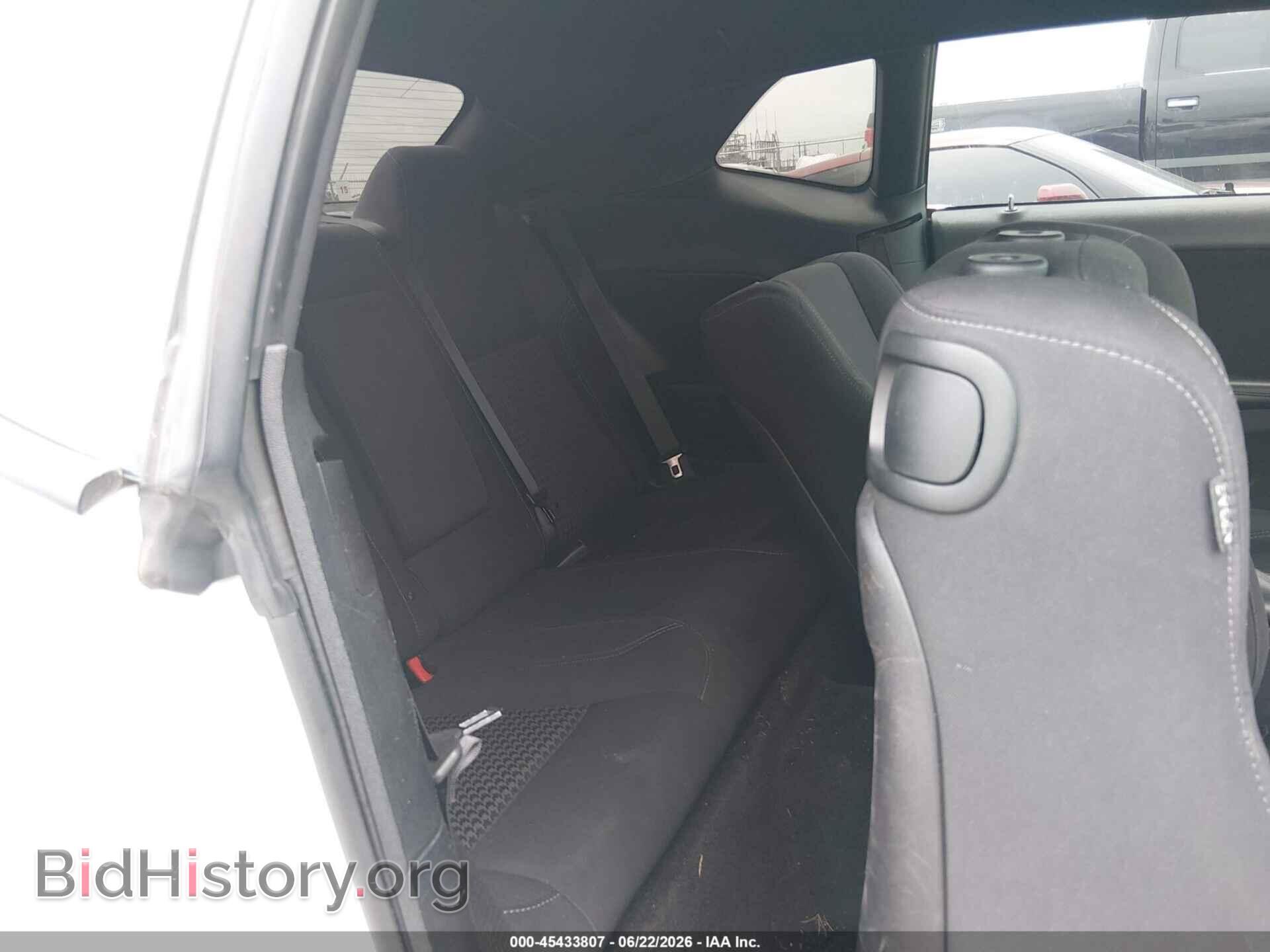 2015 DODGE CHALLENGER - VIN: 2C3CDZAG4FH712277 - Фото 8