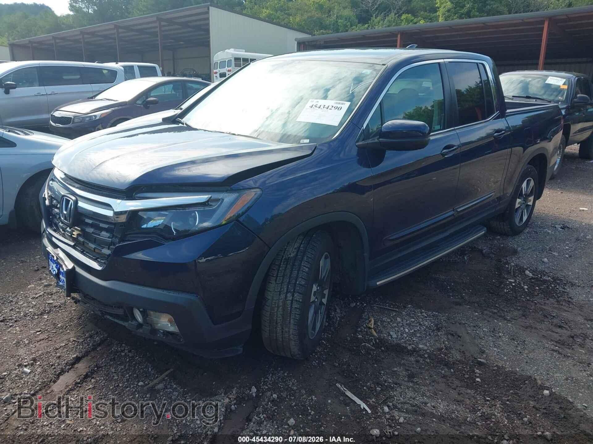 2018 Honda RIDGELINE (VIN 5FPYK2F63JB003277) — photo 2 of 16