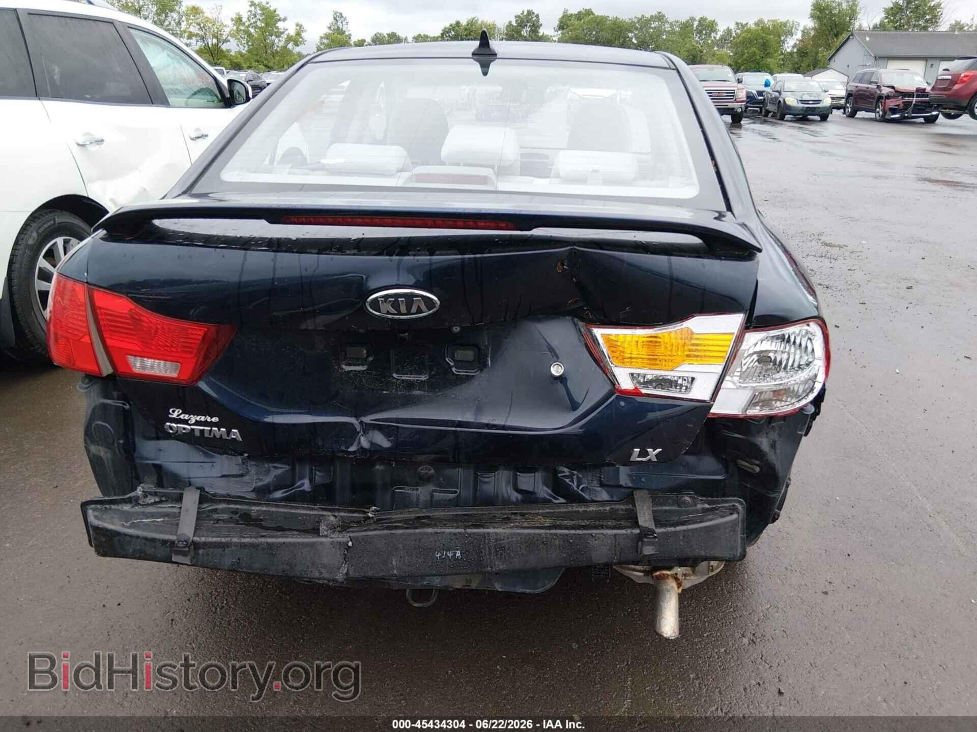 2009 KIA OPTIMA - VIN: KNAGE228295360270 - Фото 17