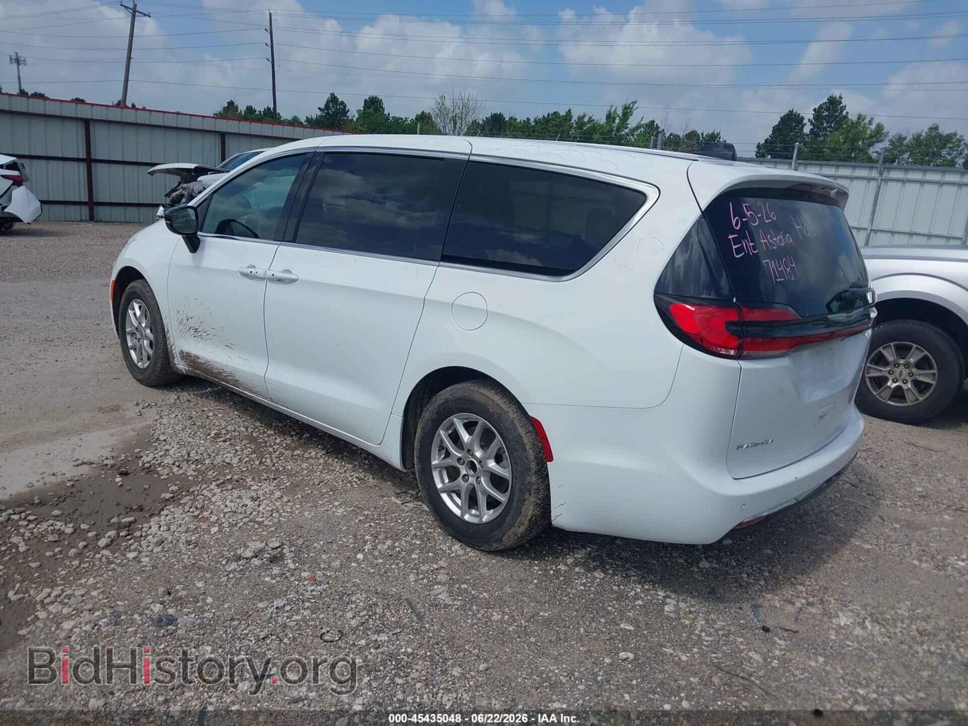 2025 CHRYSLER PACIFICA - VIN: 2C4RC1BG3SR553913 - Photo 3