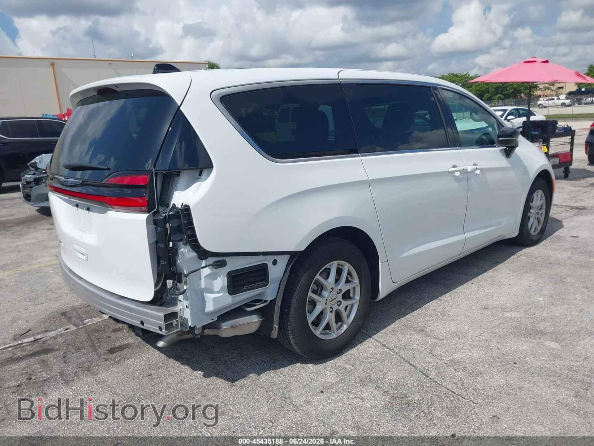 2025 CHRYSLER PACIFICA - VIN: 2C4RC1BG1SR511174 - Photo 4