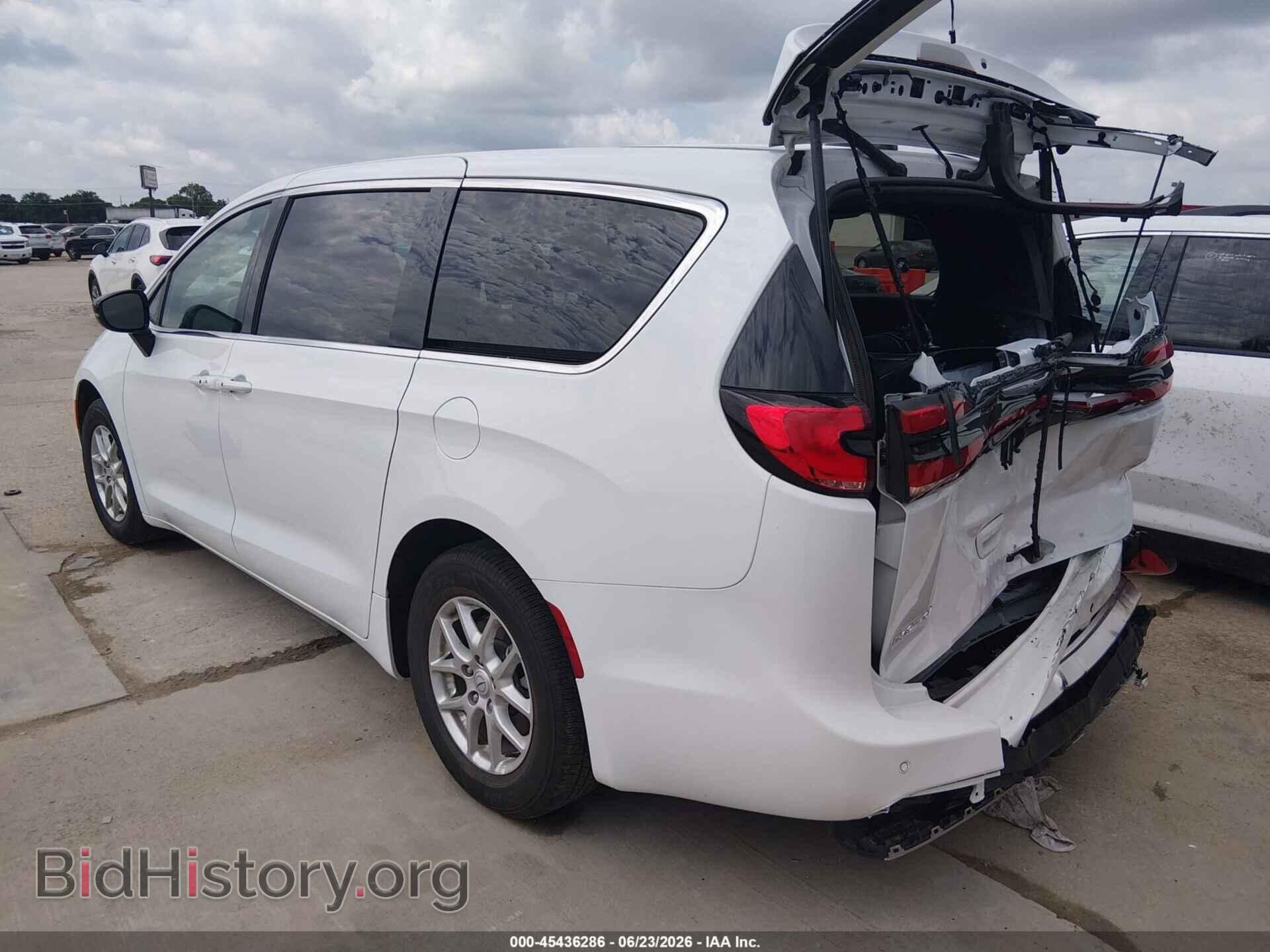 2026 CHRYSLER PACIFICA - VIN: 2C4RC1BG4TR204311 - Photo 3