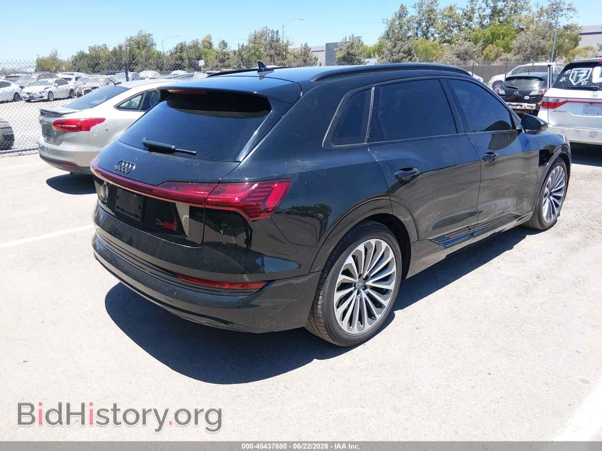 2019 AUDI E-TRON - VIN: WA1VAAGE7KB021651 - Photo 4