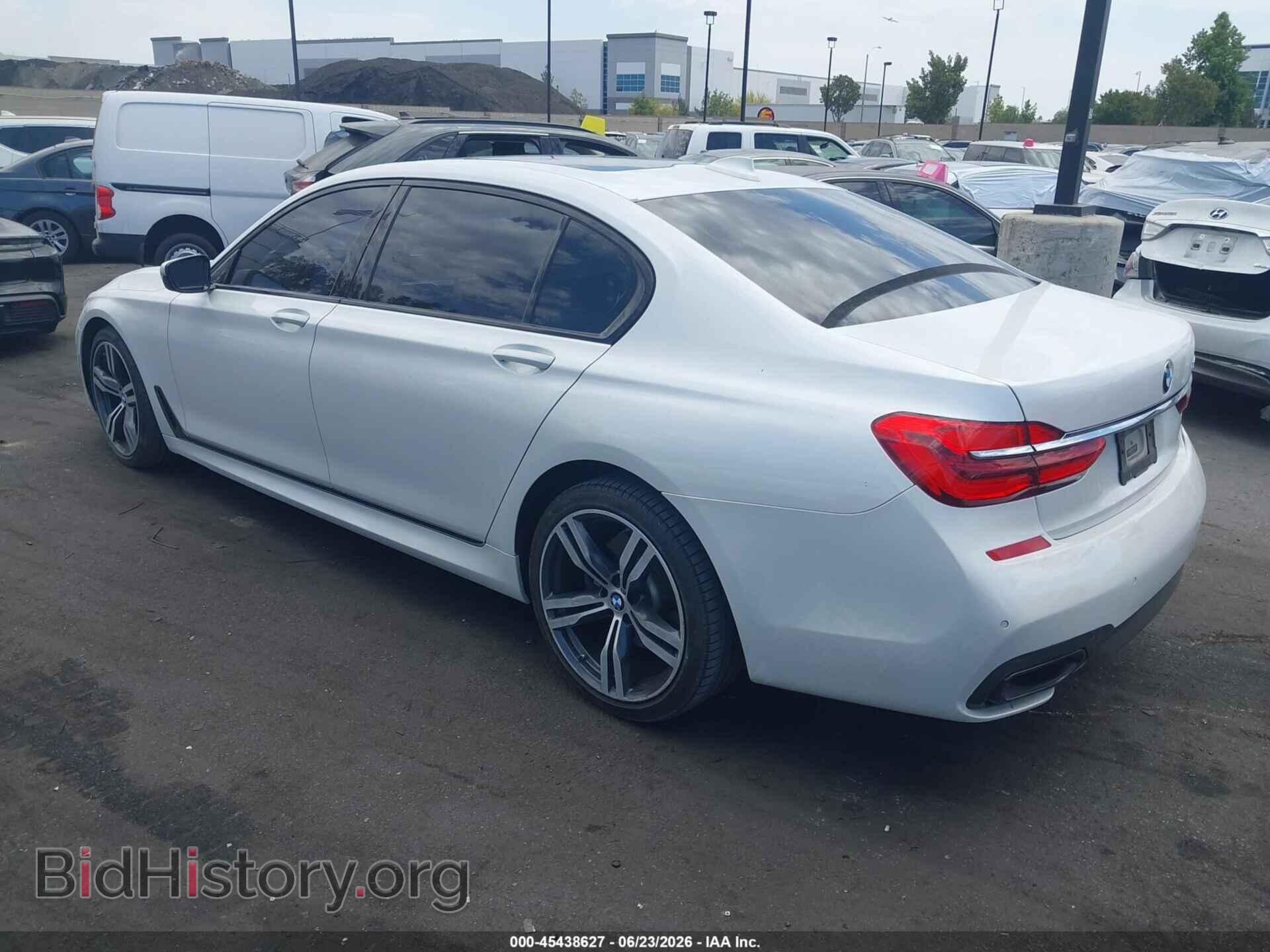 2016 BMW 740I - VIN: WBA7E2C57GG547011 - Фото 3