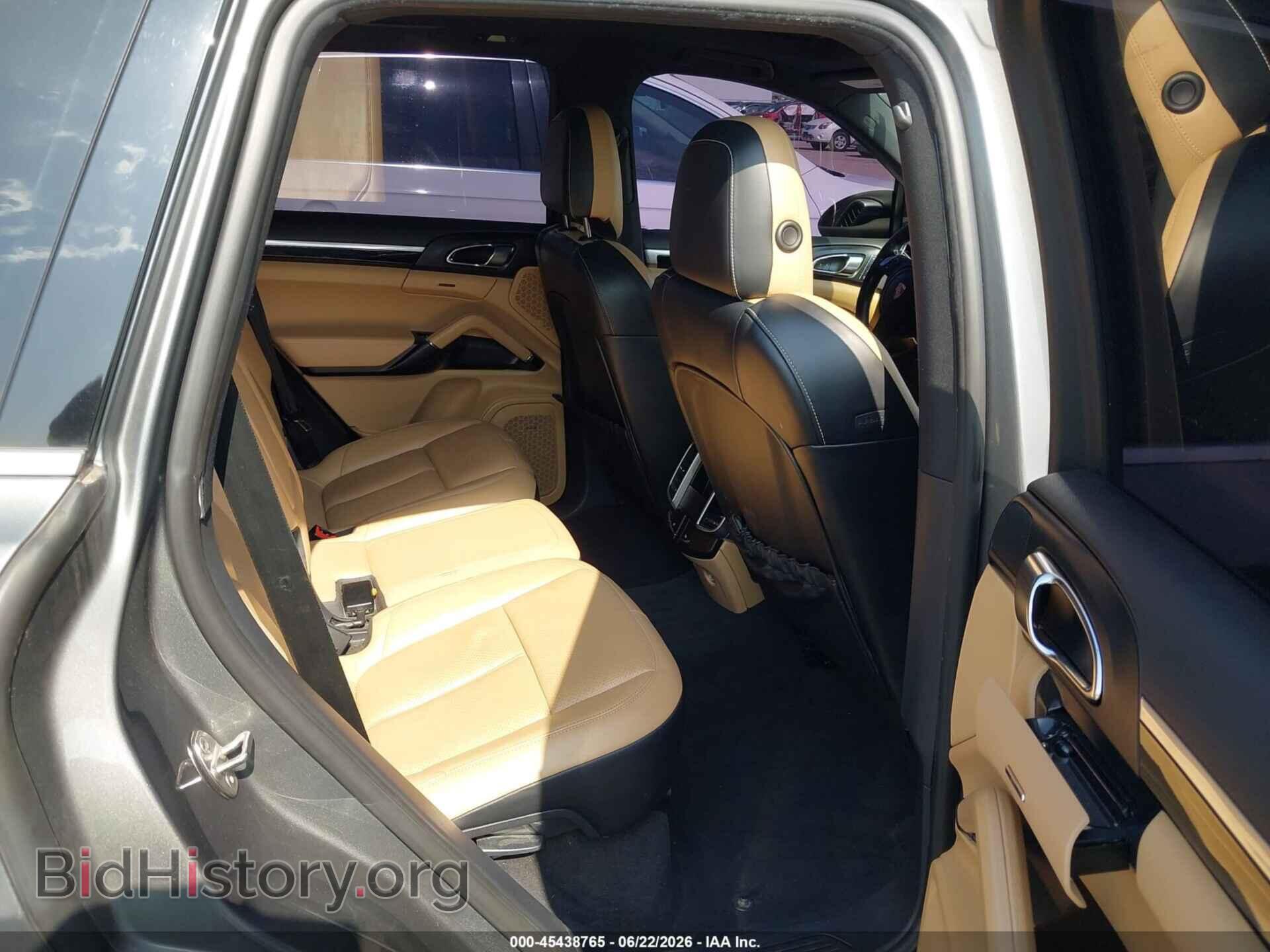 2014 PORSCHE CAYENNE - VIN: WP1AA2A27ELA95271 - Photo 8