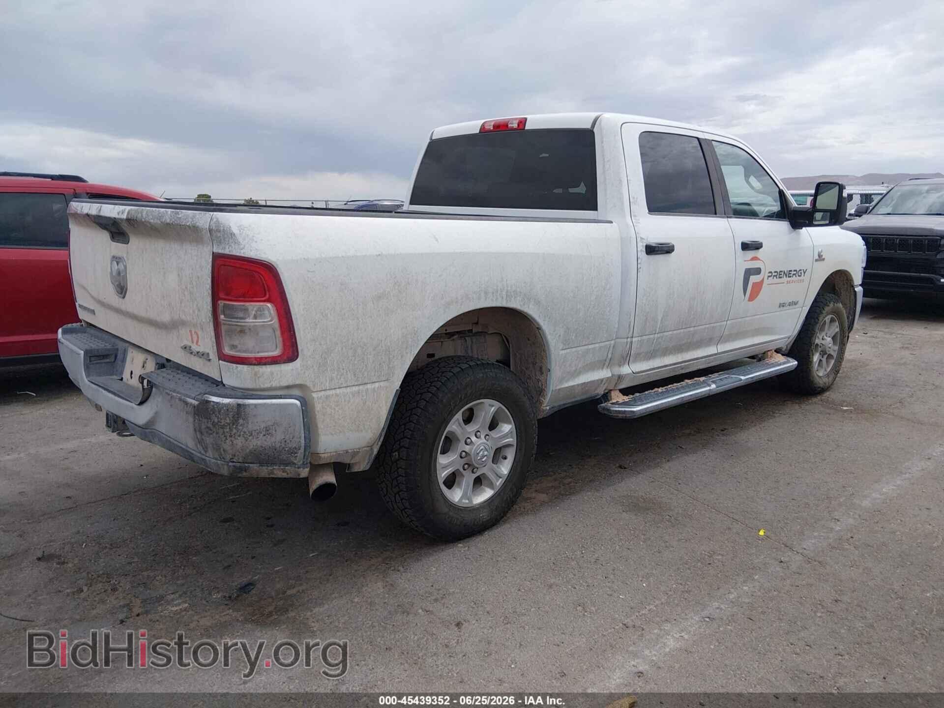 2024 RAM 2500 - VIN: 3C6UR5DL7RG340772 - Фото 4