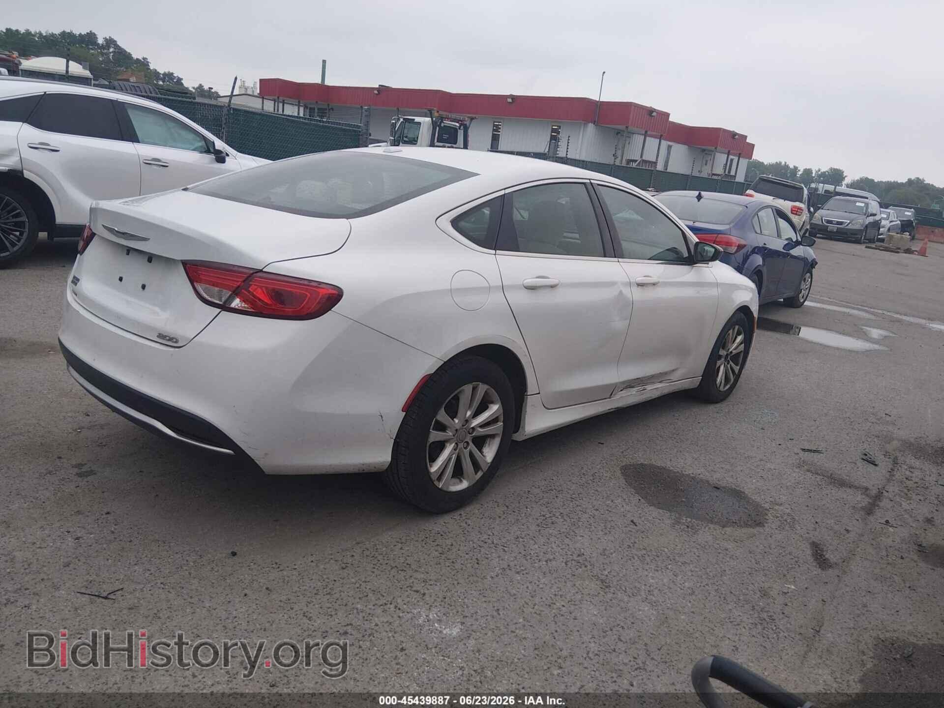 2015 CHRYSLER 200 - VIN: 1C3CCCAB7FN695972 - Photo 4