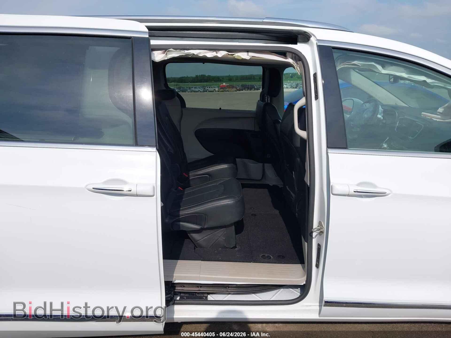 2020 CHRYSLER PACIFICA - VIN: 2C4RC1BG9LR128200 - Photo 8