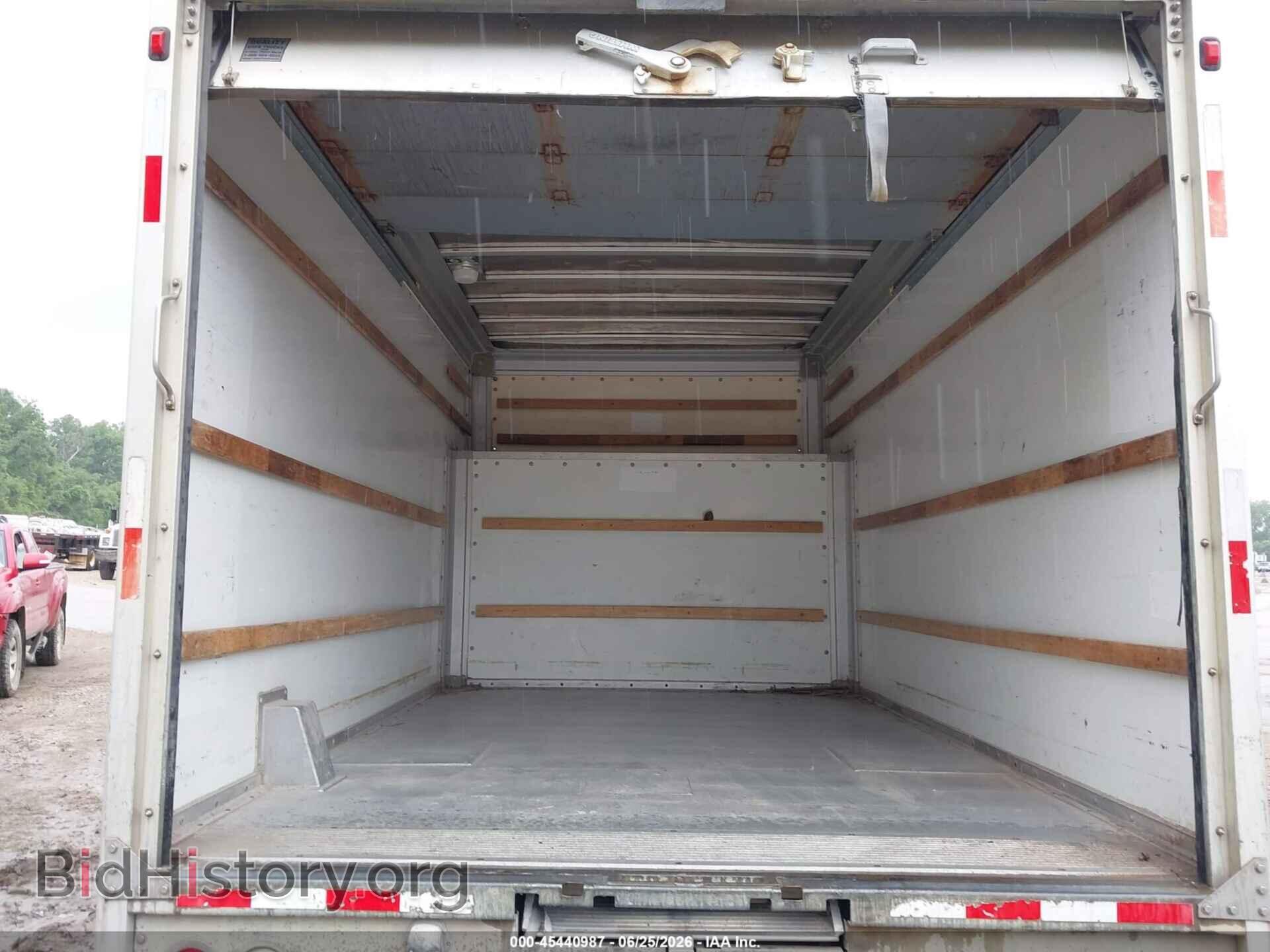 2007 FORD E-450 CUTAWAY - VIN: 1FDXE45S87DB18121 - Фото 12
