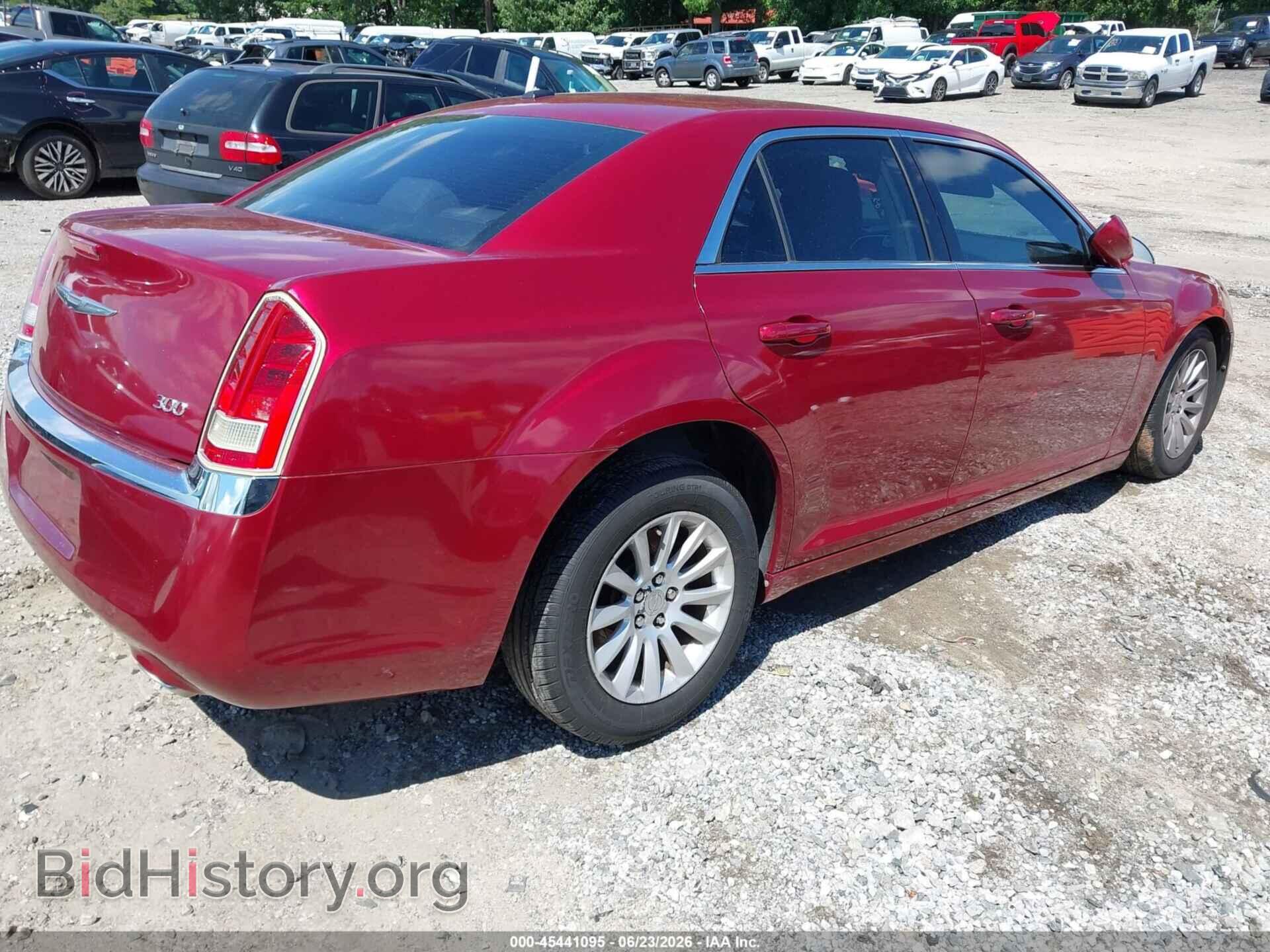 2014 CHRYSLER 300 - VIN: 2C3CCAAG3EH220147 - Фото 4