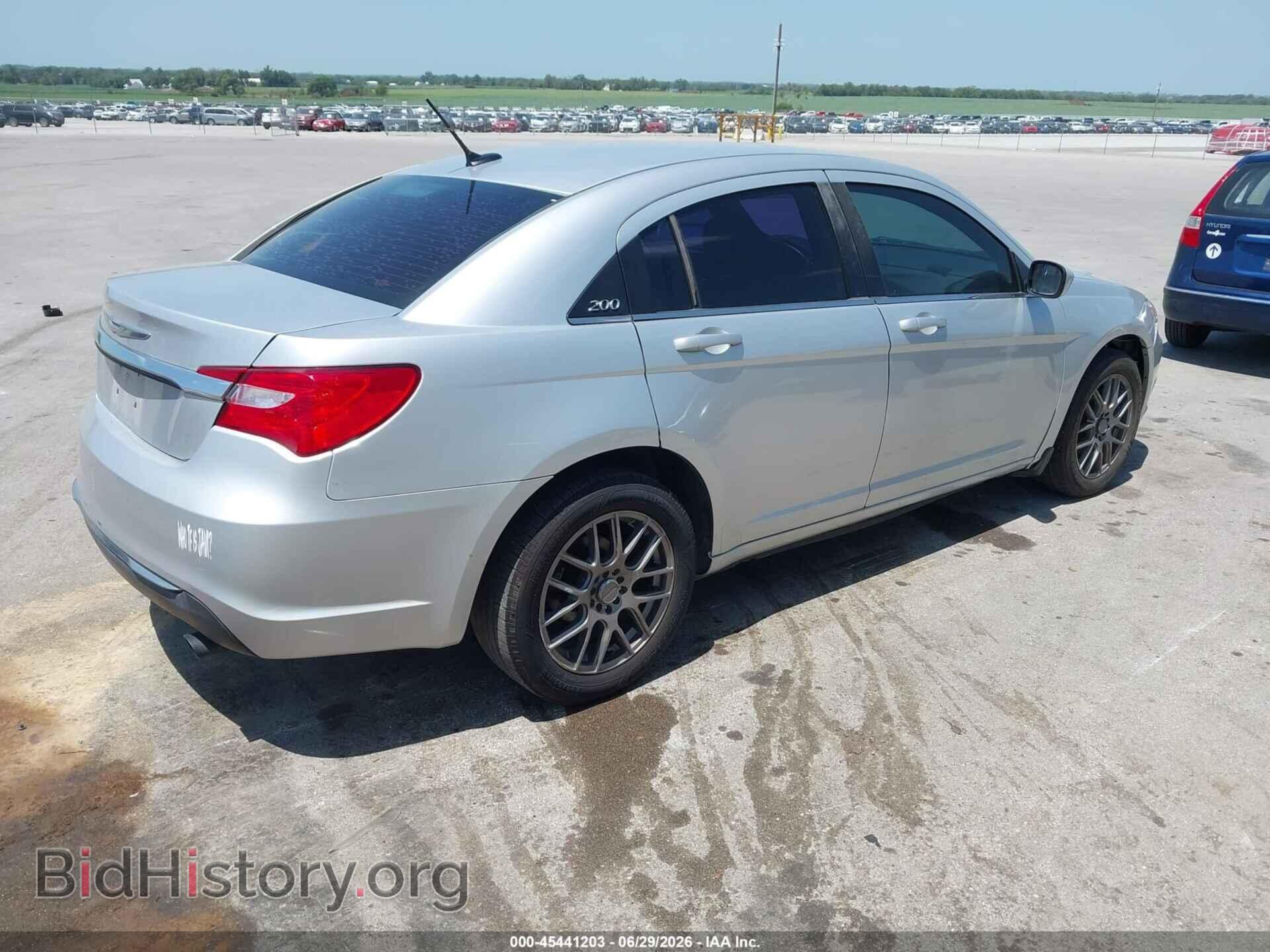2011 CHRYSLER 200 - VIN: 1C3BC4FB6BN579974 - Photo 4