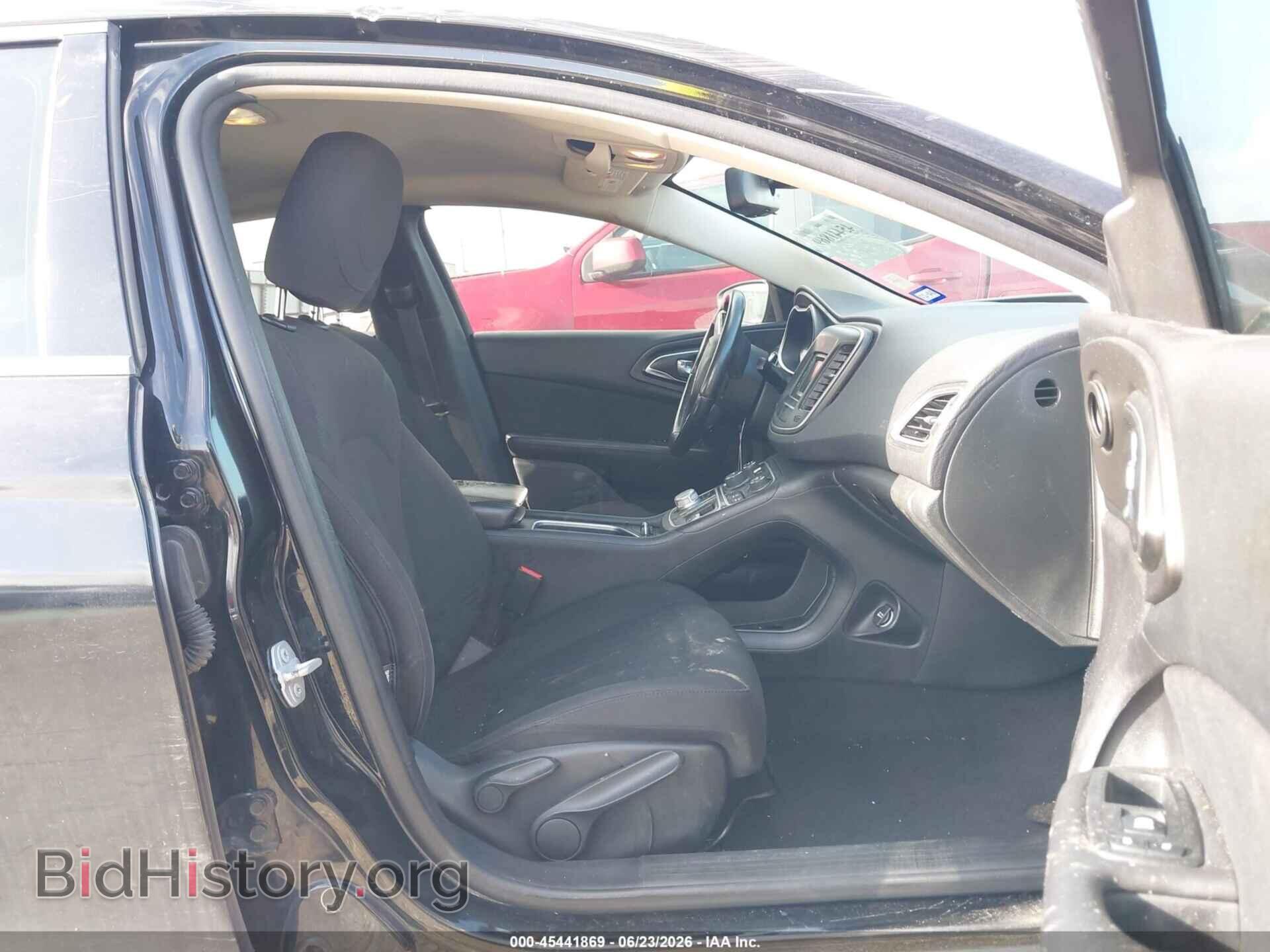 2016 CHRYSLER 200 - VIN: 1C3CCCAB1GN175980 - Photo 5