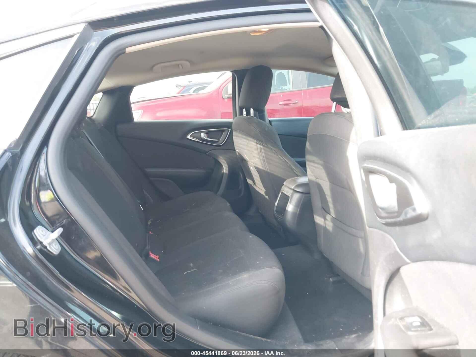2016 CHRYSLER 200 - VIN: 1C3CCCAB1GN175980 - Photo 8
