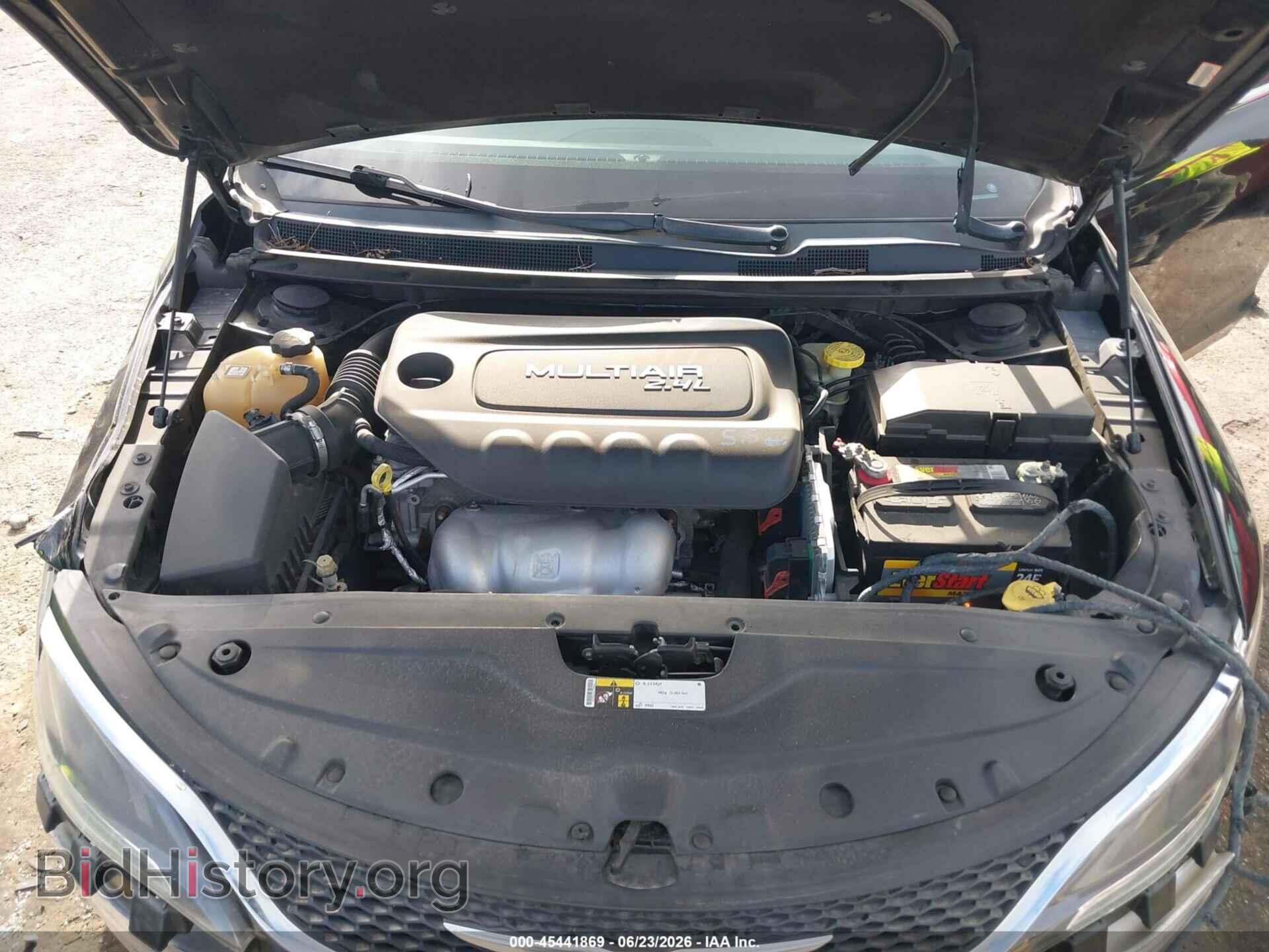 2016 CHRYSLER 200 - VIN: 1C3CCCAB1GN175980 - Photo 10