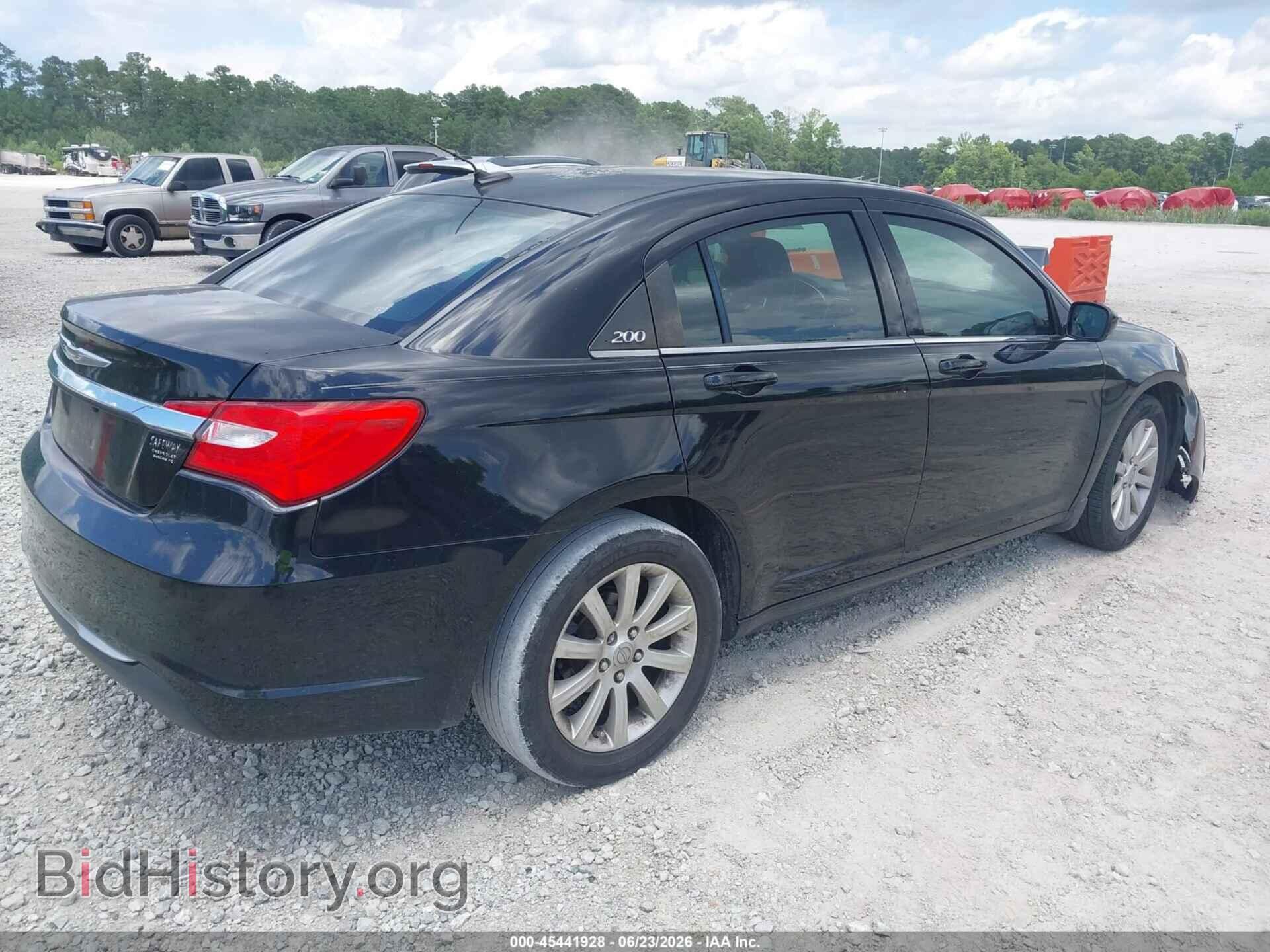2012 CHRYSLER 200 - VIN: 1C3CCBBB1CN275807 - Фото 4
