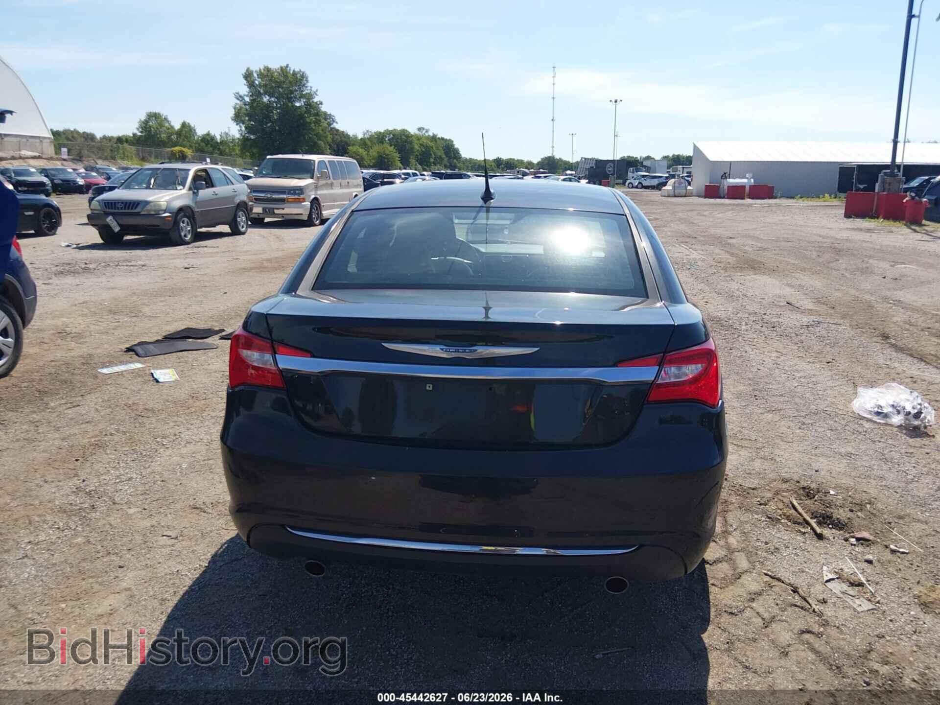2011 CHRYSLER 200 - VIN: 1C3BC2FG2BN517908 - Photo 16