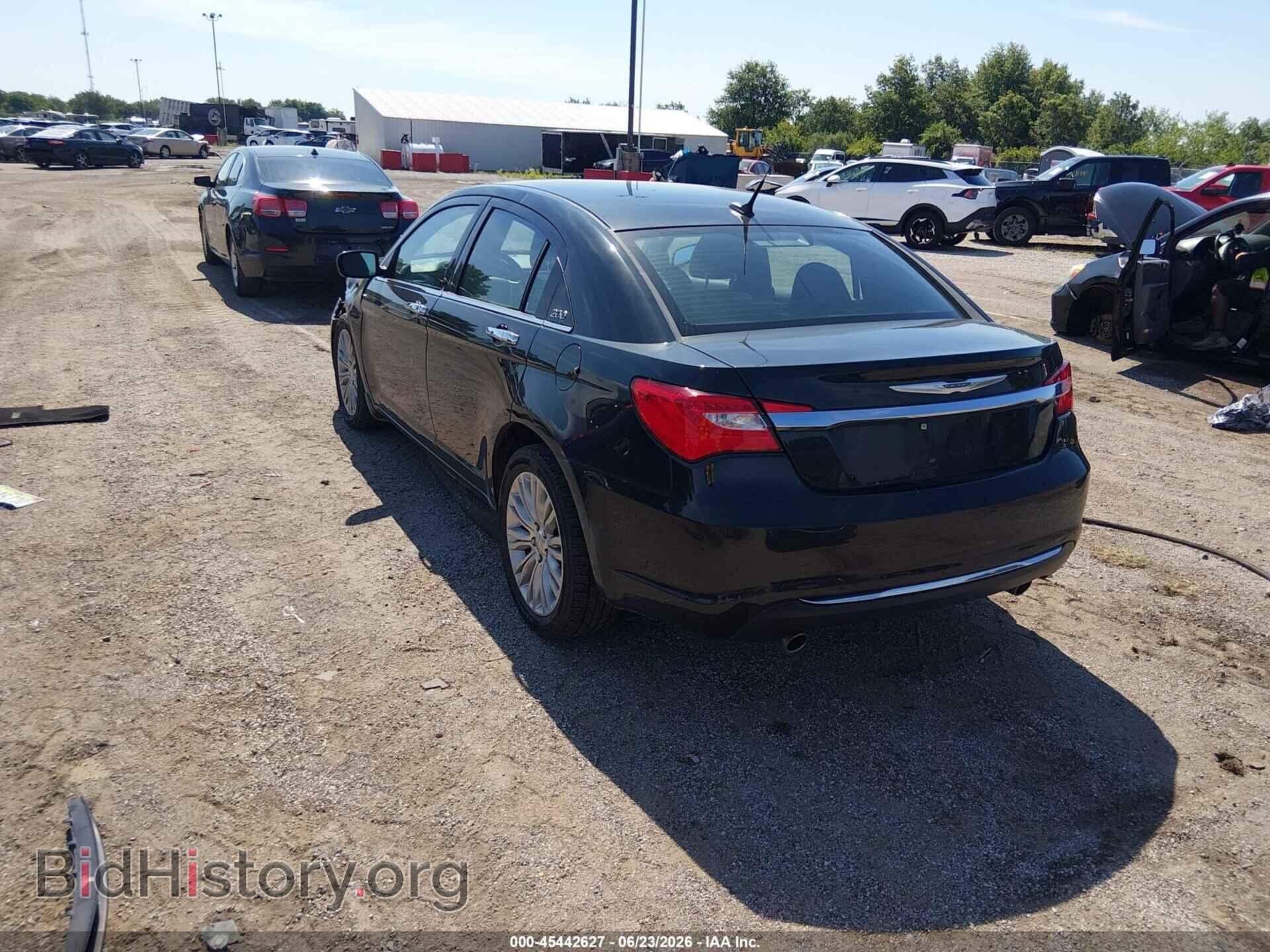 2011 CHRYSLER 200 - VIN: 1C3BC2FG2BN517908 - Photo 3