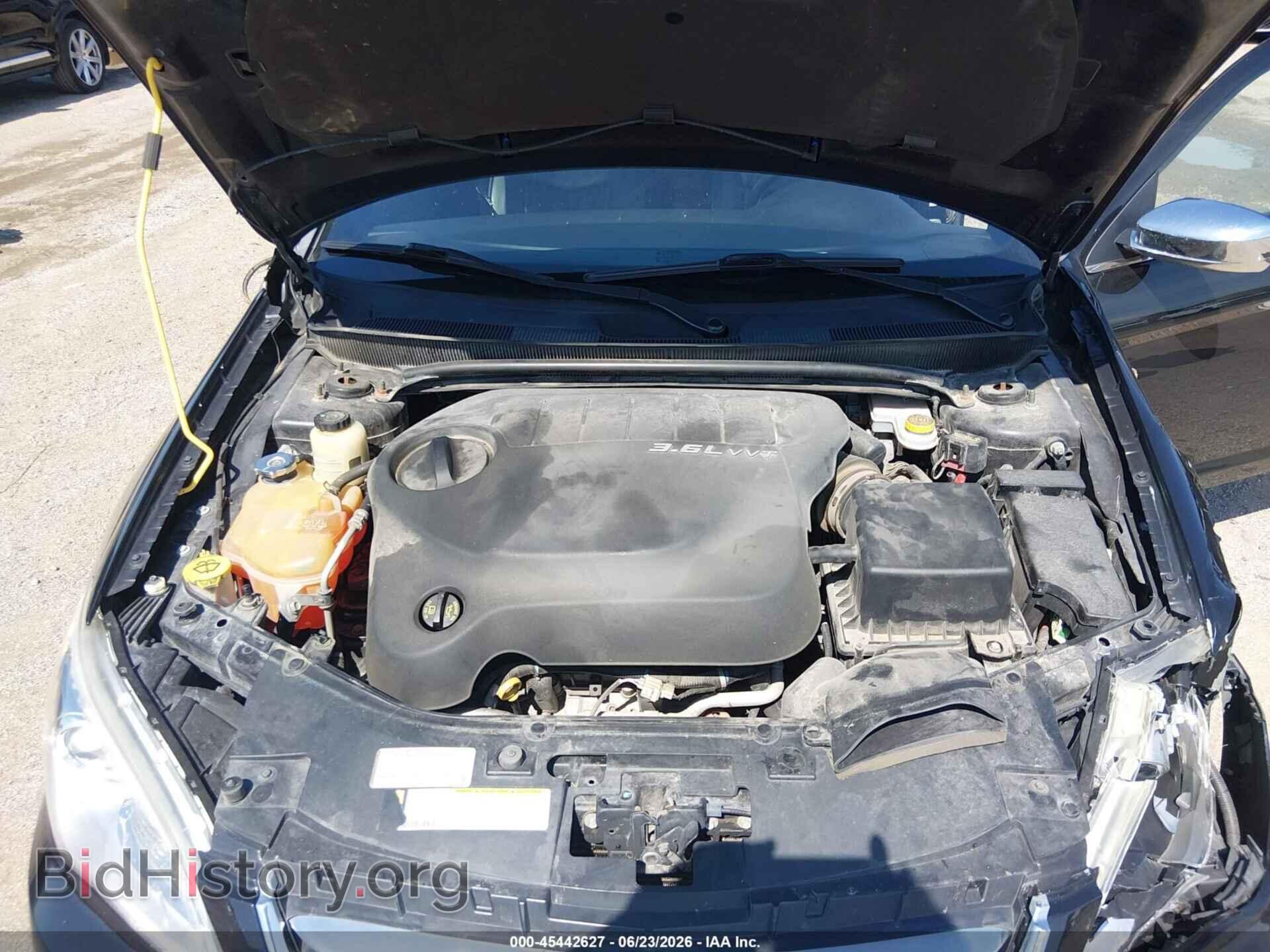 2011 CHRYSLER 200 - VIN: 1C3BC2FG2BN517908 - Photo 10