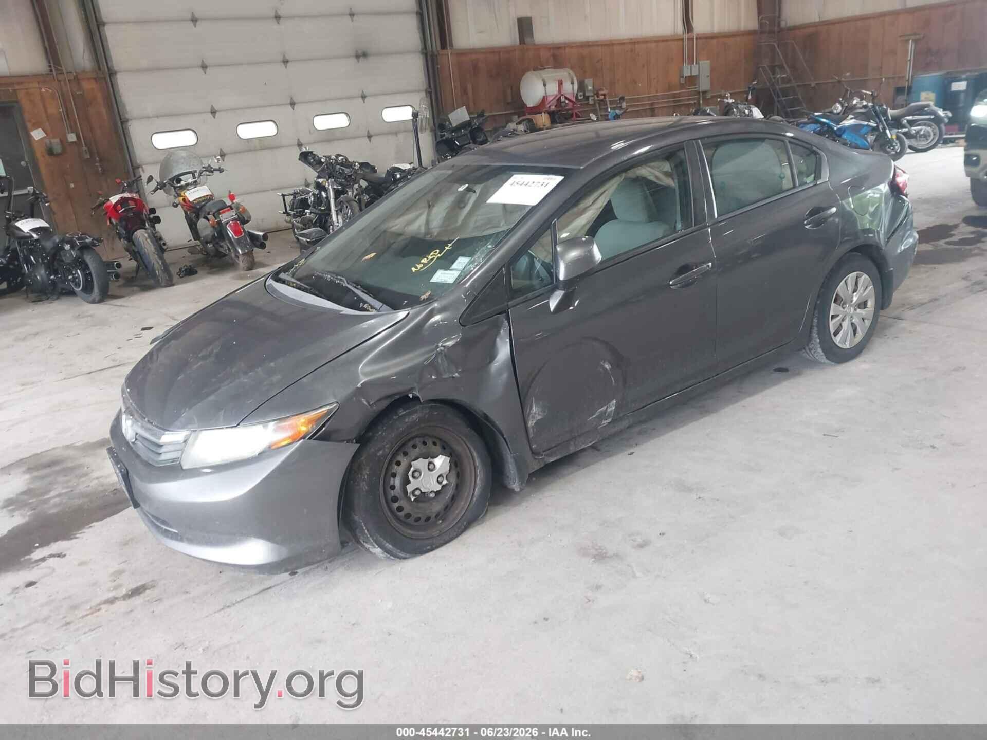 2012 HONDA CIVIC - VIN: 2HGFB2F56CH558097 - Фото 2