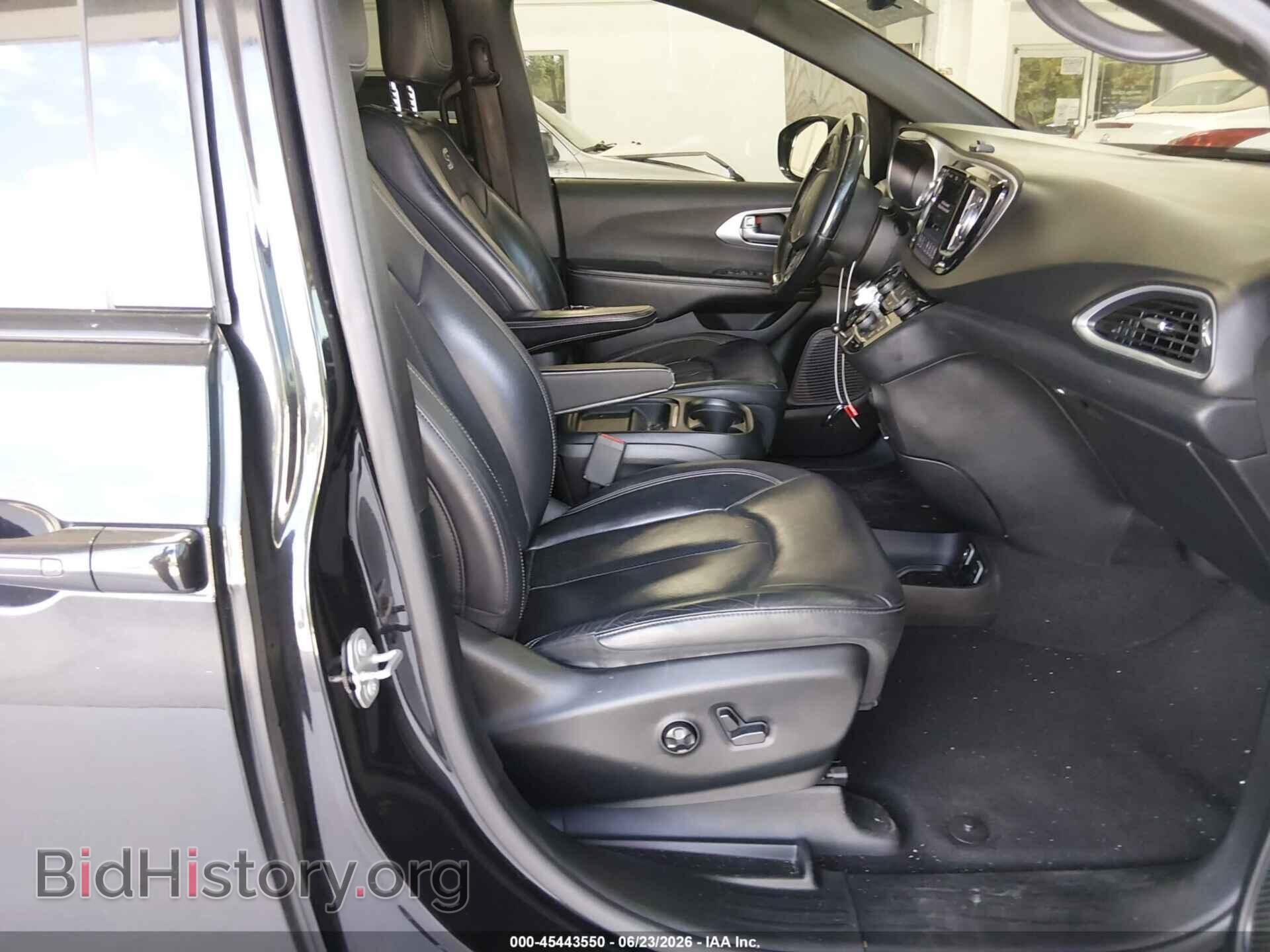 2018 CHRYSLER PACIFICA - VIN: 2C4RC1BG9JR247958 - Photo 5