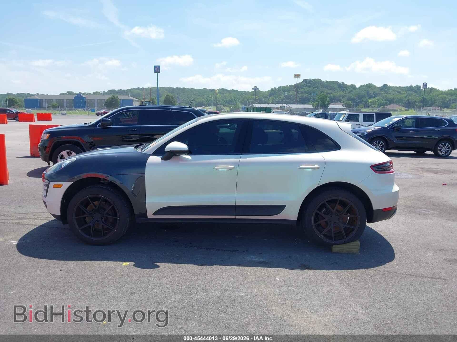 2017 PORSCHE MACAN - VIN: WP1AA2A59HLB05569 - Photo 14