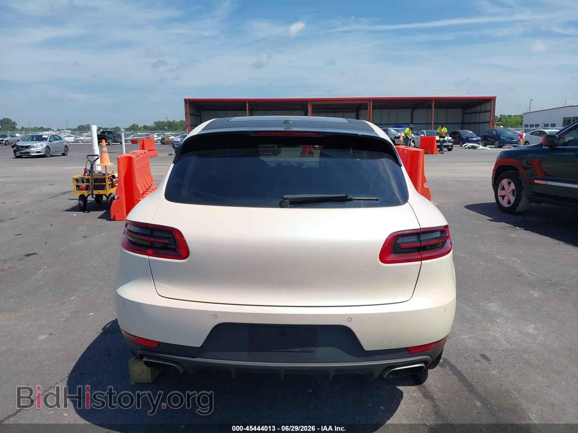 2017 PORSCHE MACAN - VIN: WP1AA2A59HLB05569 - Photo 16