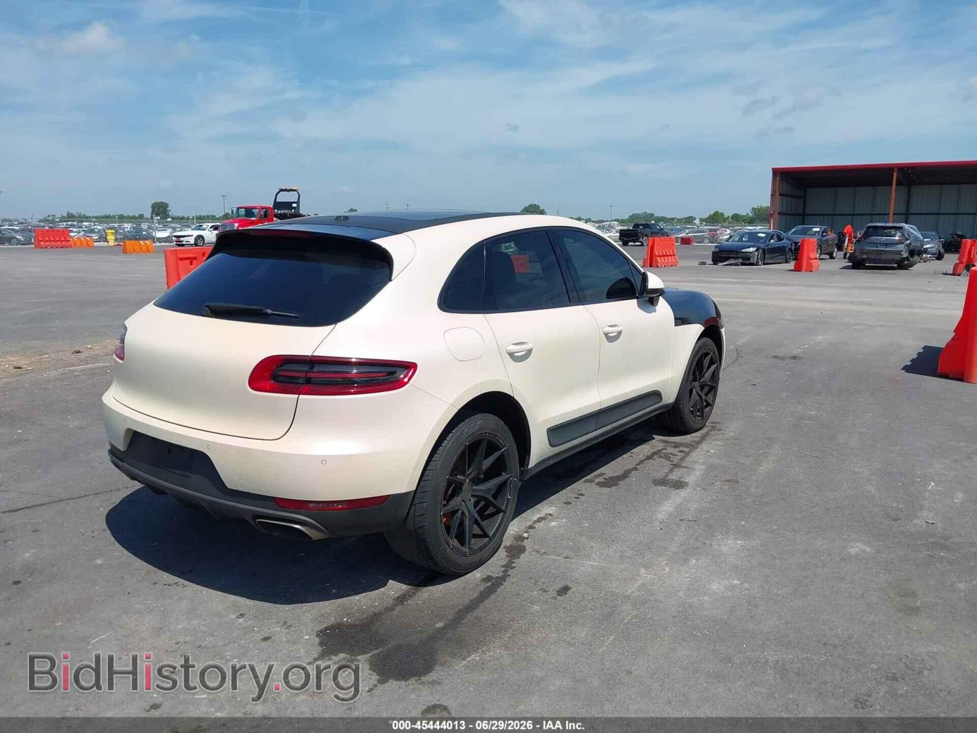 2017 PORSCHE MACAN - VIN: WP1AA2A59HLB05569 - Photo 4