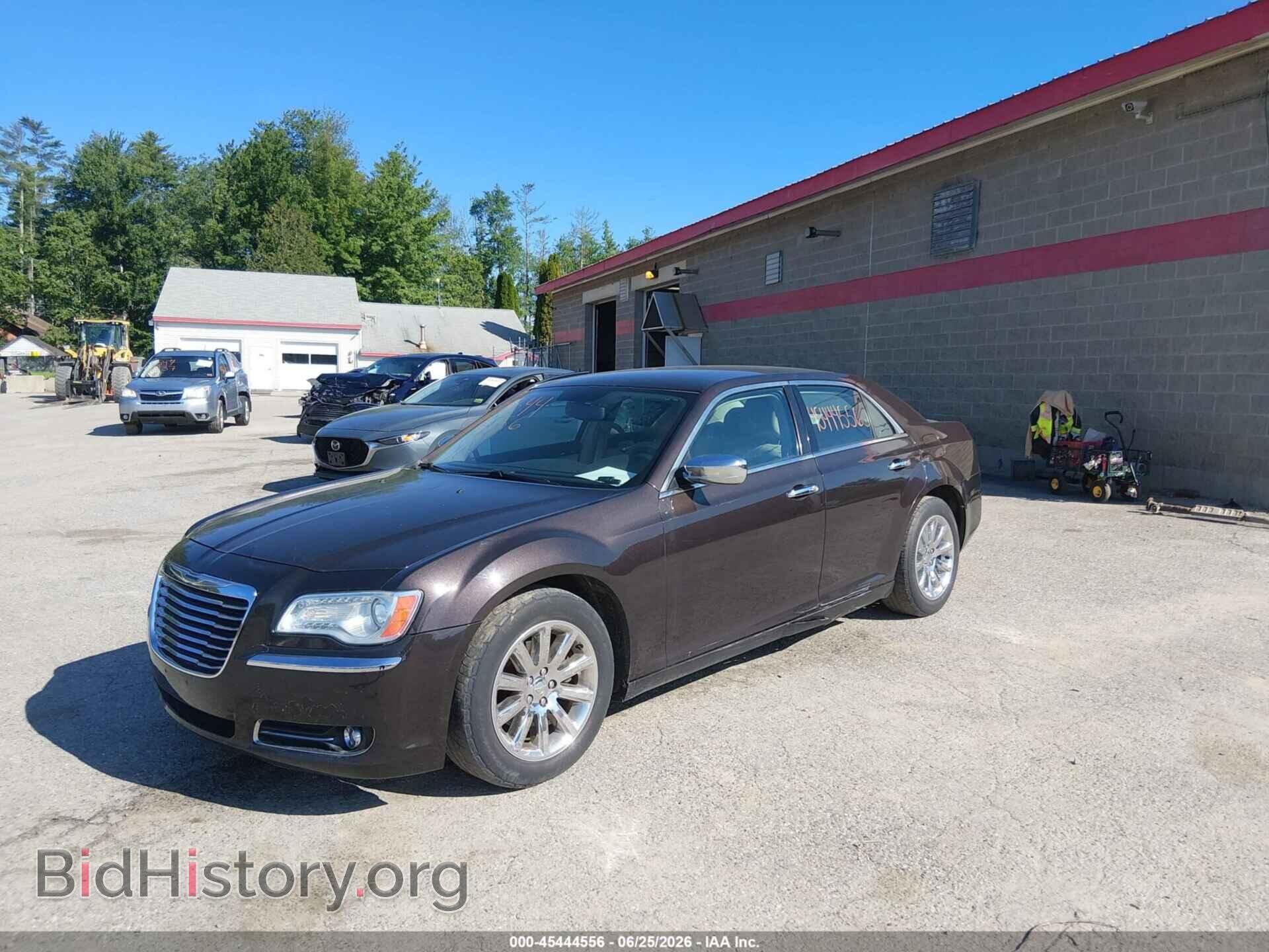 2012 CHRYSLER 300 - VIN: 2C3CCACG9CH174494 - Фото 2