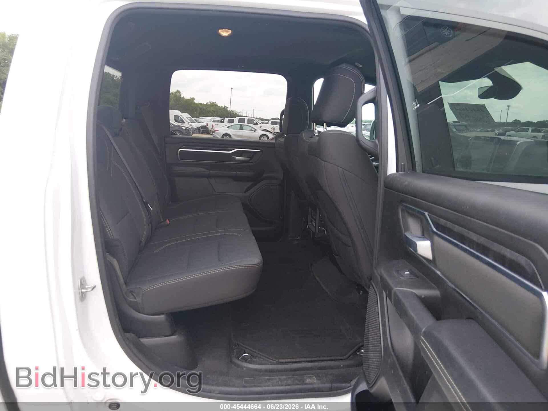 2024 RAM 1500 - VIN: 1C6SRFFT2RN123597 - Фото 8