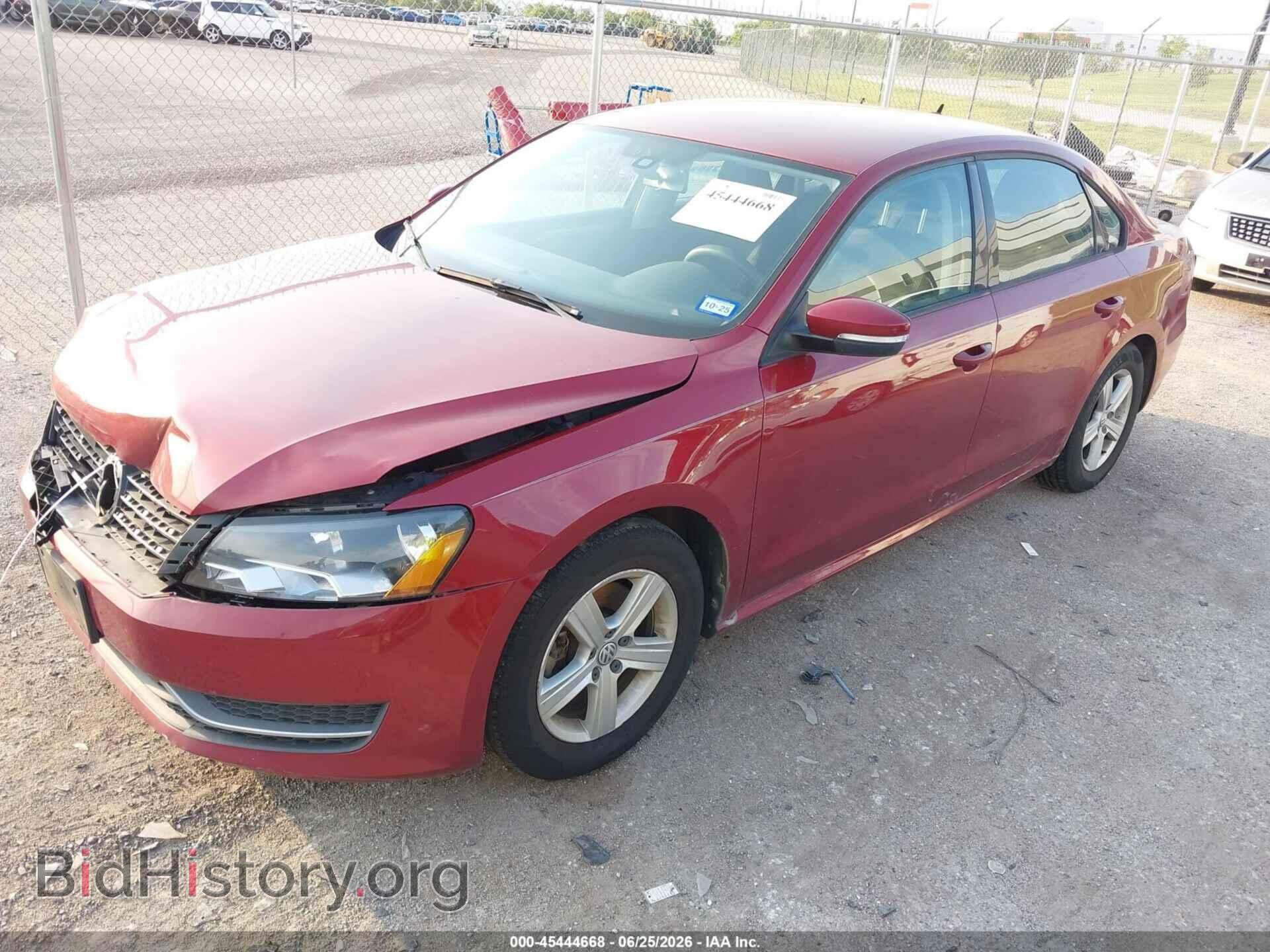 2015 VOLKSWAGEN PASSAT - VIN: 1VWAT7A32FC073579 - Фото 2