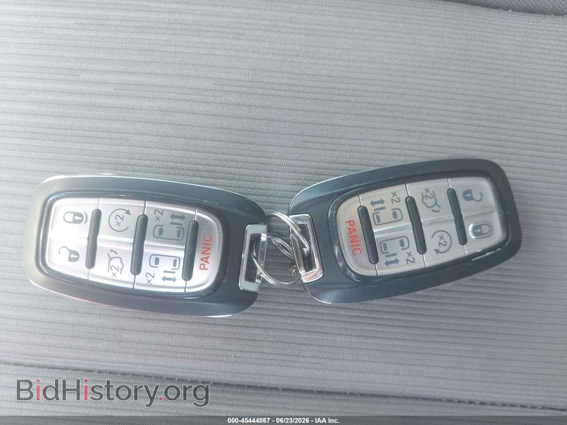 2020 CHRYSLER PACIFICA - VIN: 2C4RC1FG1LR248311 - Фото 11