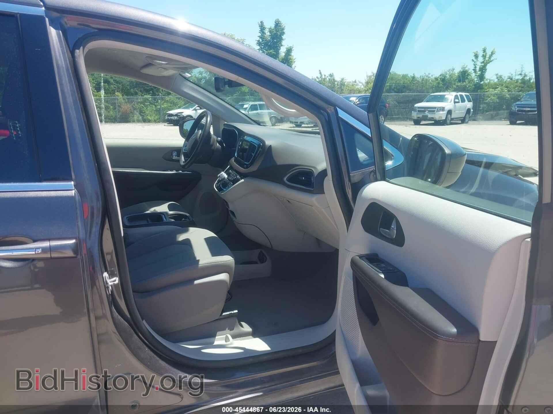 2020 CHRYSLER PACIFICA - VIN: 2C4RC1FG1LR248311 - Фото 5