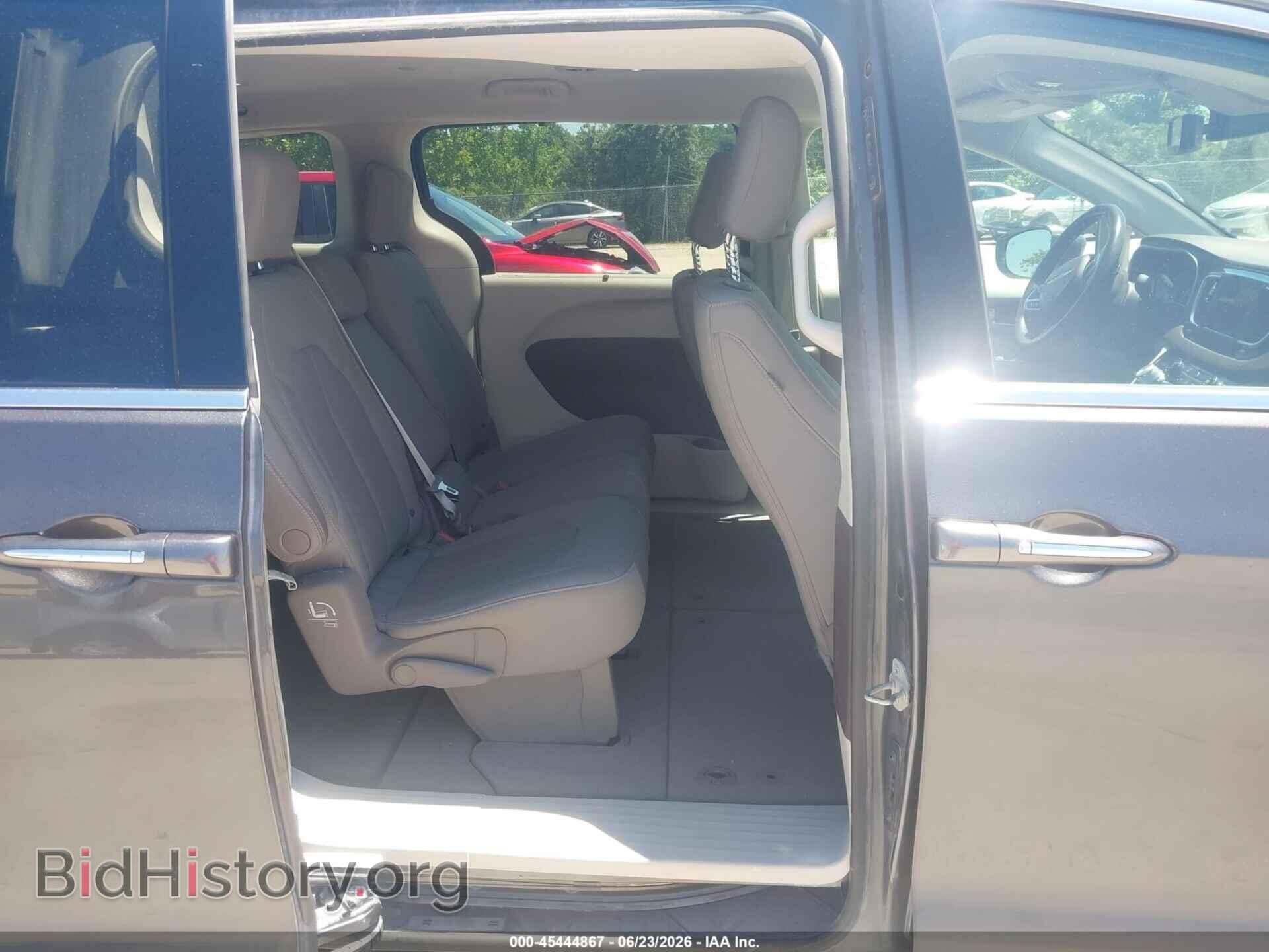2020 CHRYSLER PACIFICA - VIN: 2C4RC1FG1LR248311 - Фото 8