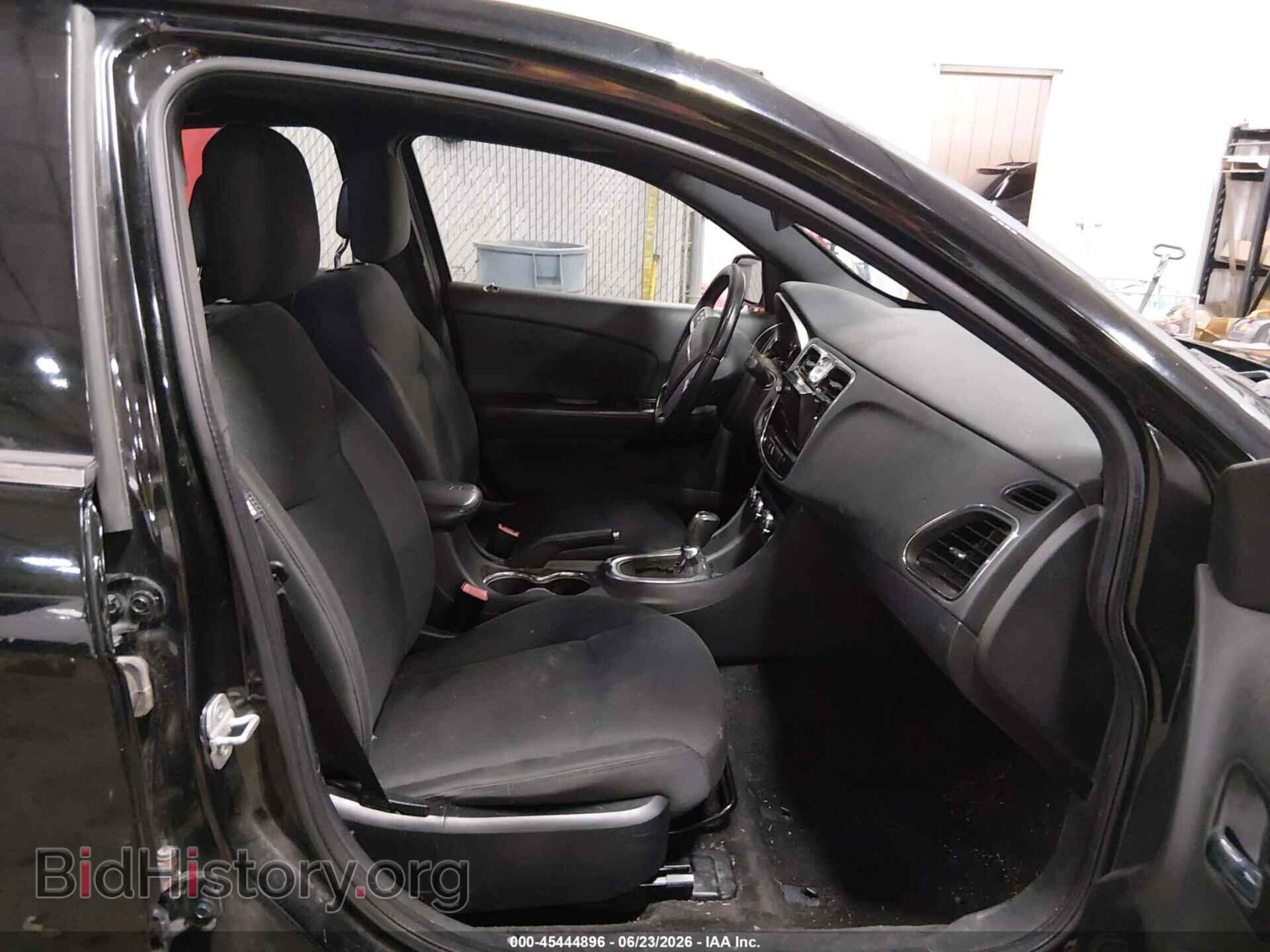 2012 CHRYSLER 200 - VIN: 1C3CCBBB7CN130660 - Фото 5