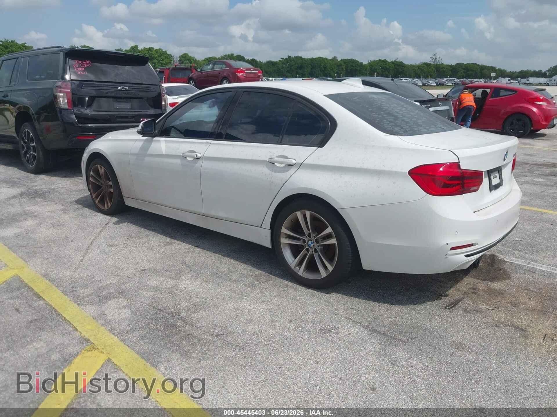 2016 BMW 328I - VIN: WBA8E9G53GNU30366 - Photo 3