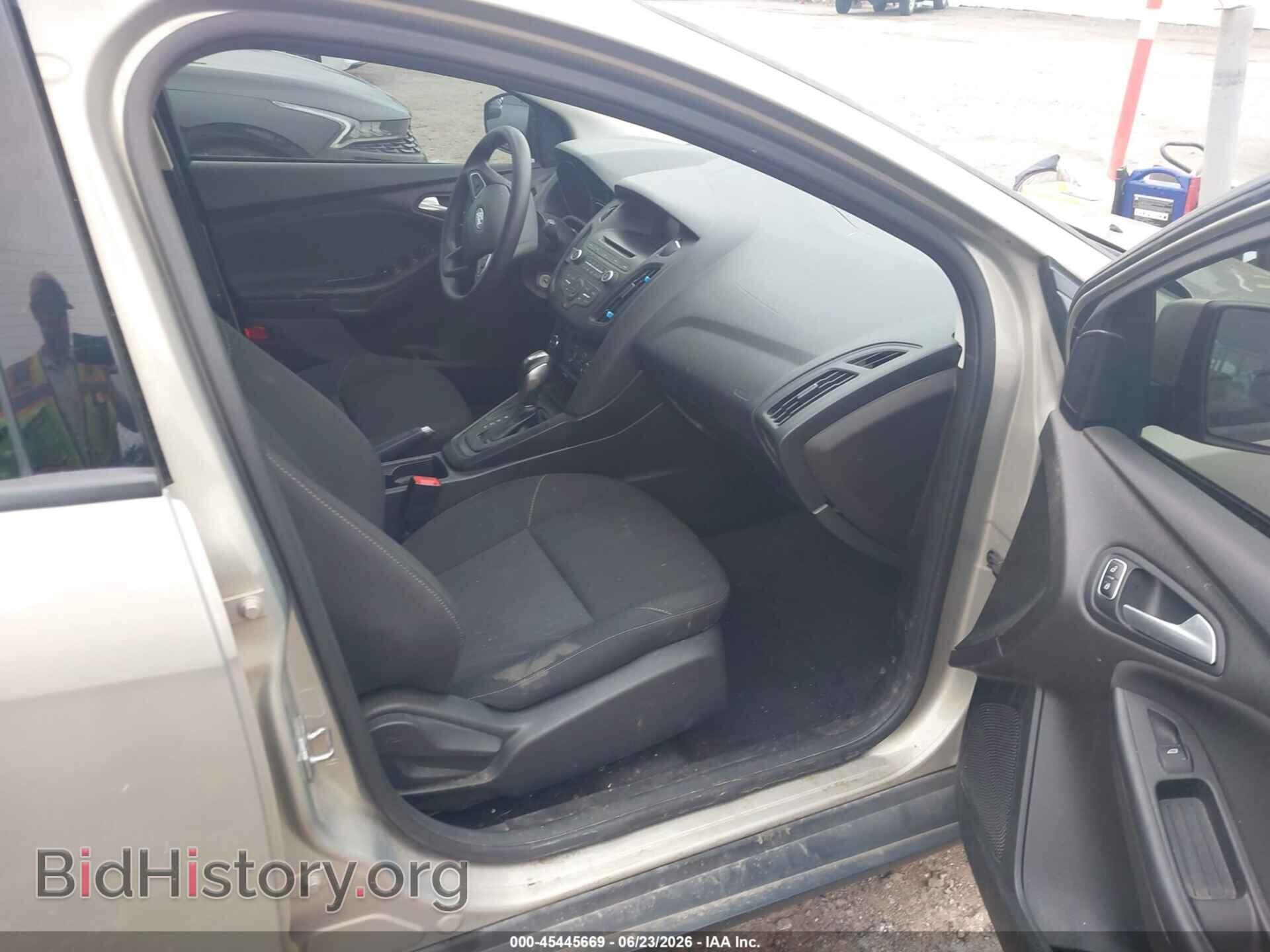 2016 FORD FOCUS - VIN: 1FADP3F29GL352869 - Photo 5