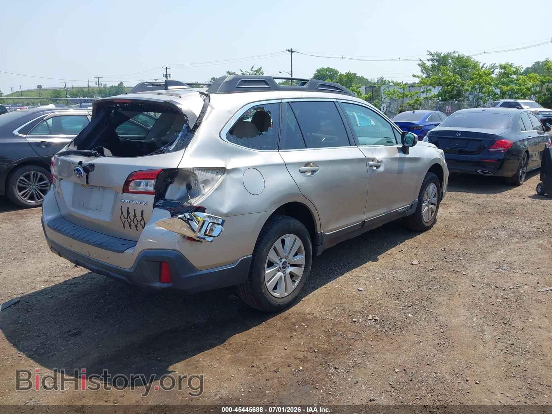 2019 SUBARU OUTBACK - VIN: 4S4BSAFC8K3384133 - Фото 4