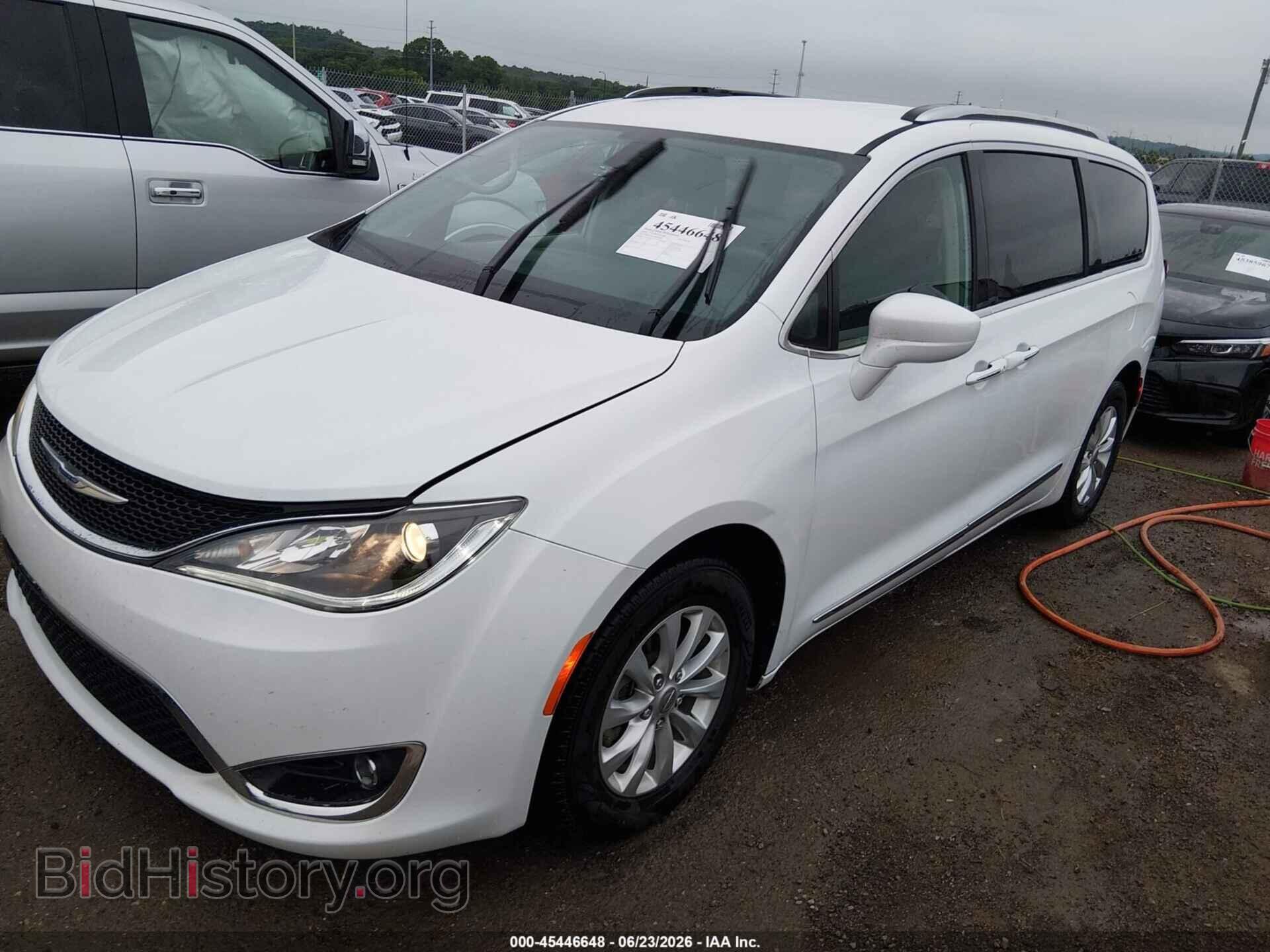 2019 CHRYSLER PACIFICA - VIN: 2C4RC1BG3KR626018 - Photo 2